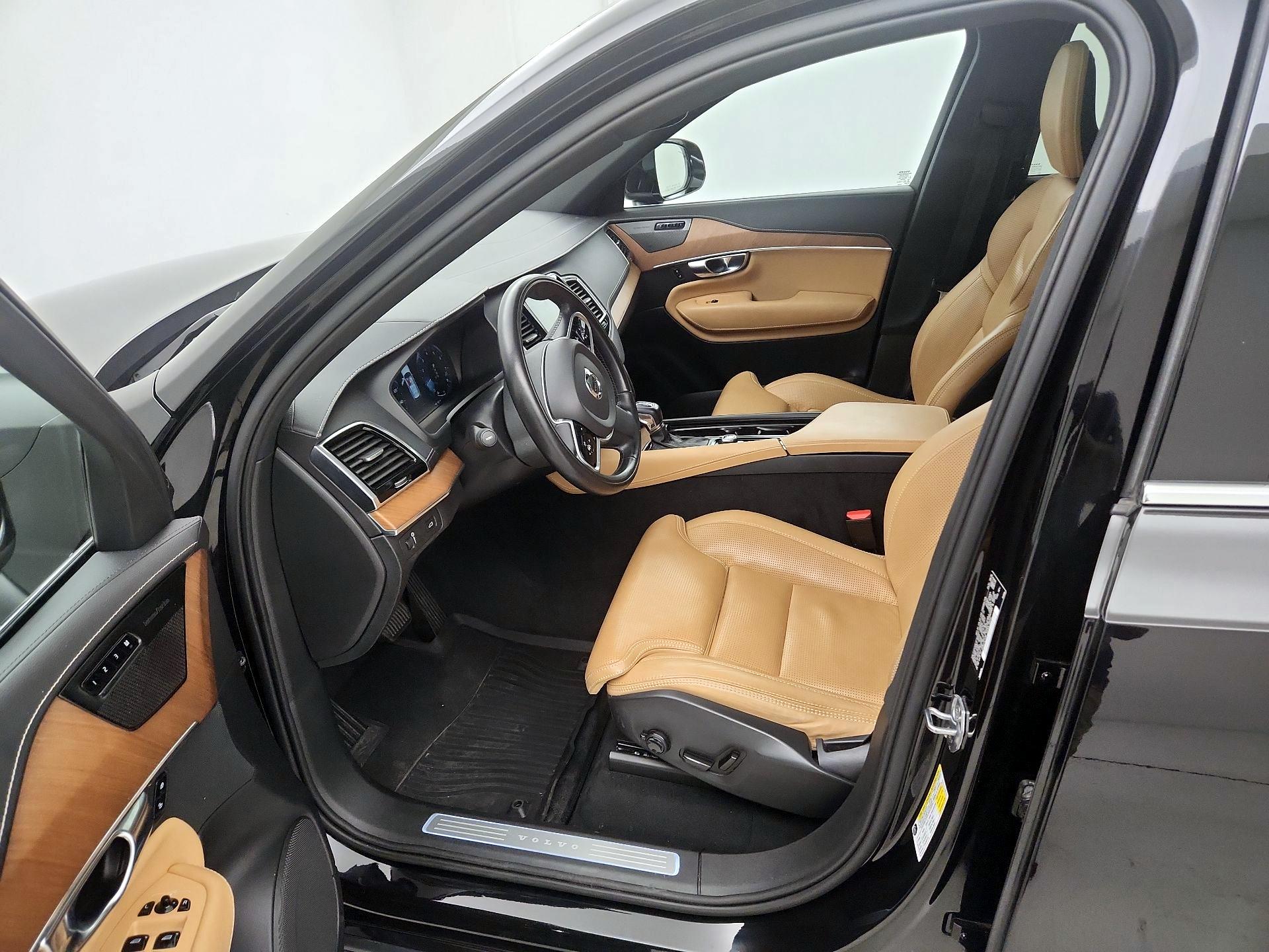 Thumbnail: 2019 Volvo XC90 - 11