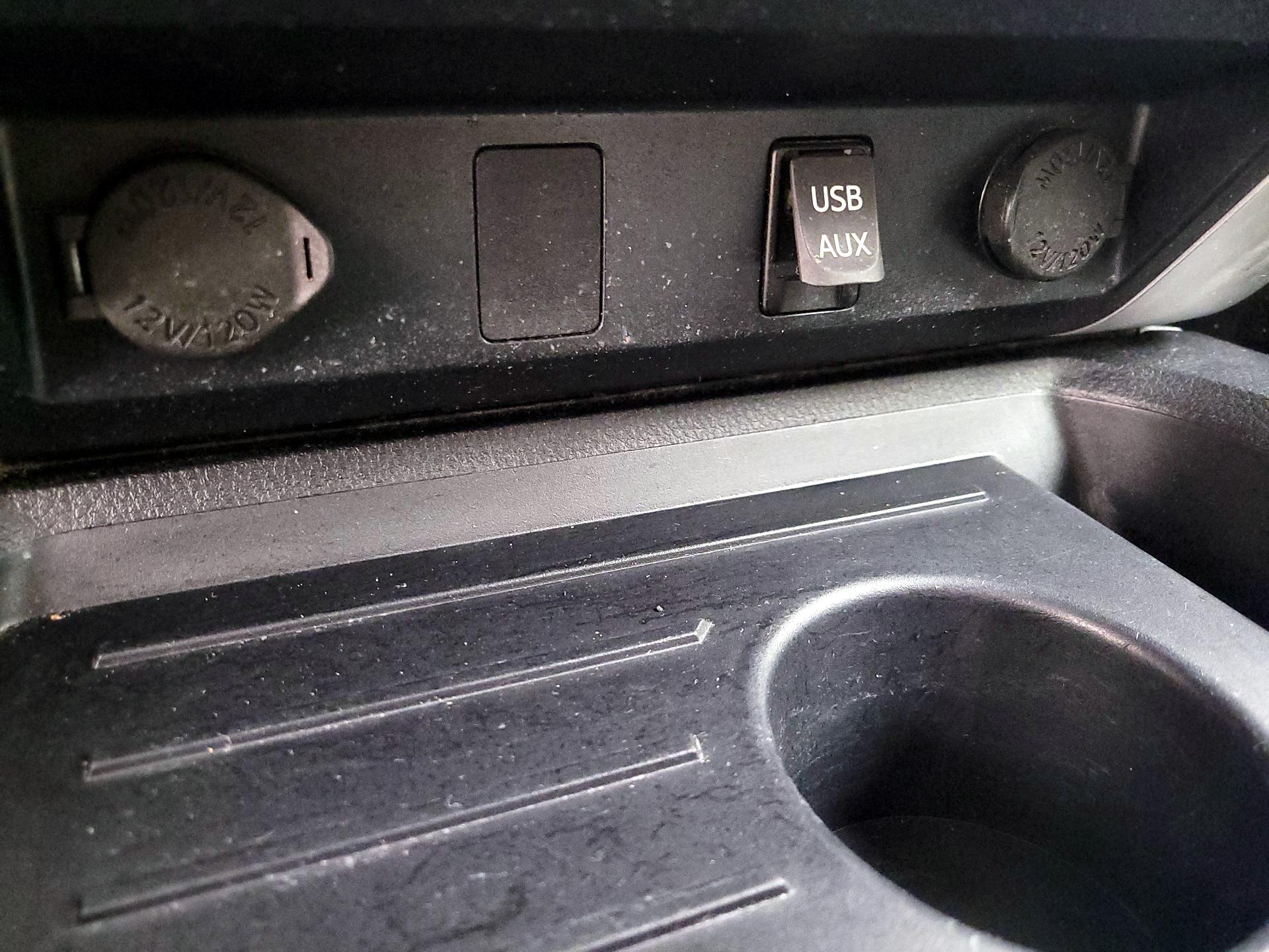 Thumbnail: 2018 Toyota Tundra - 18