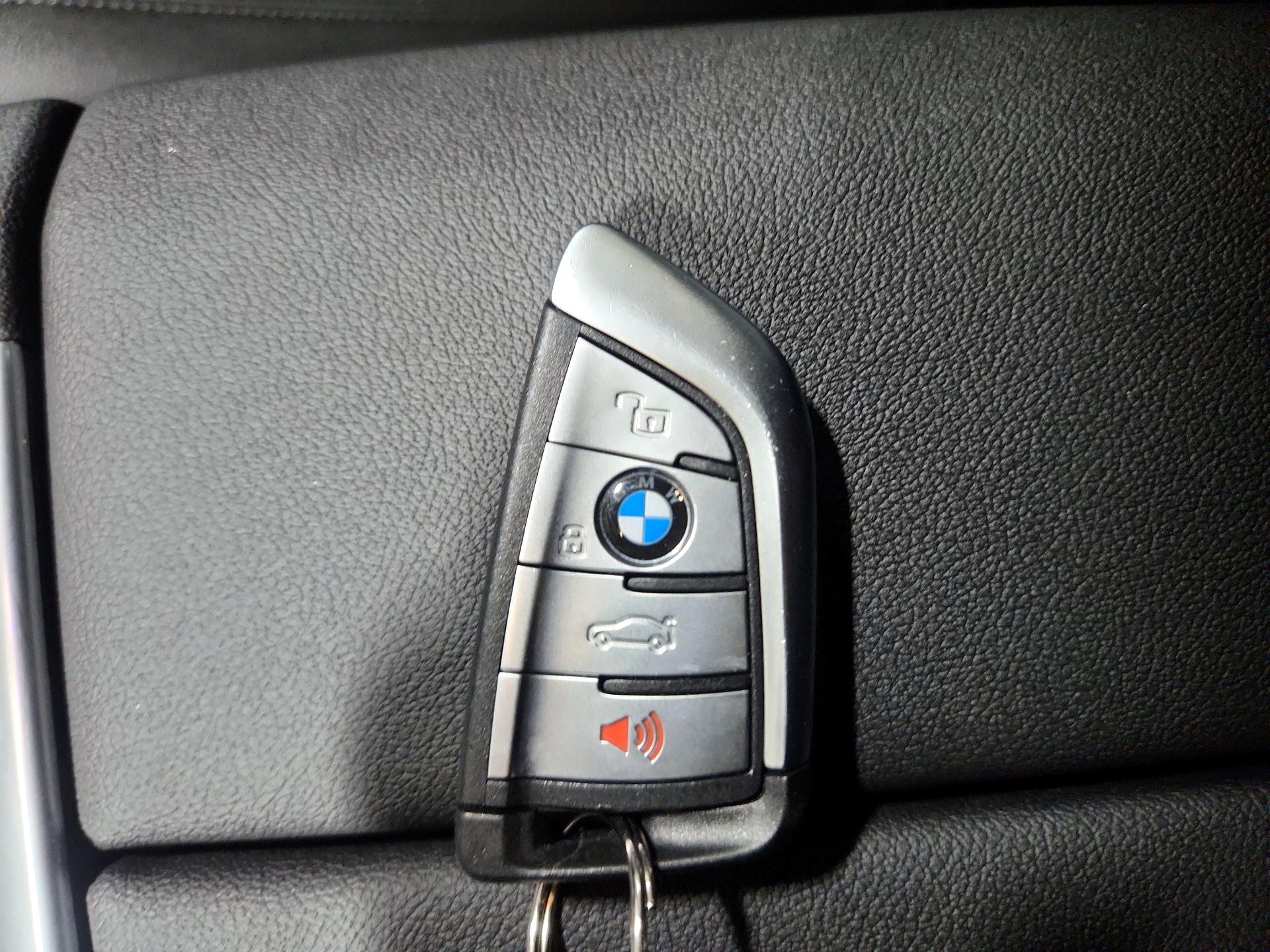Thumbnail: 2021 BMW X5 - 18
