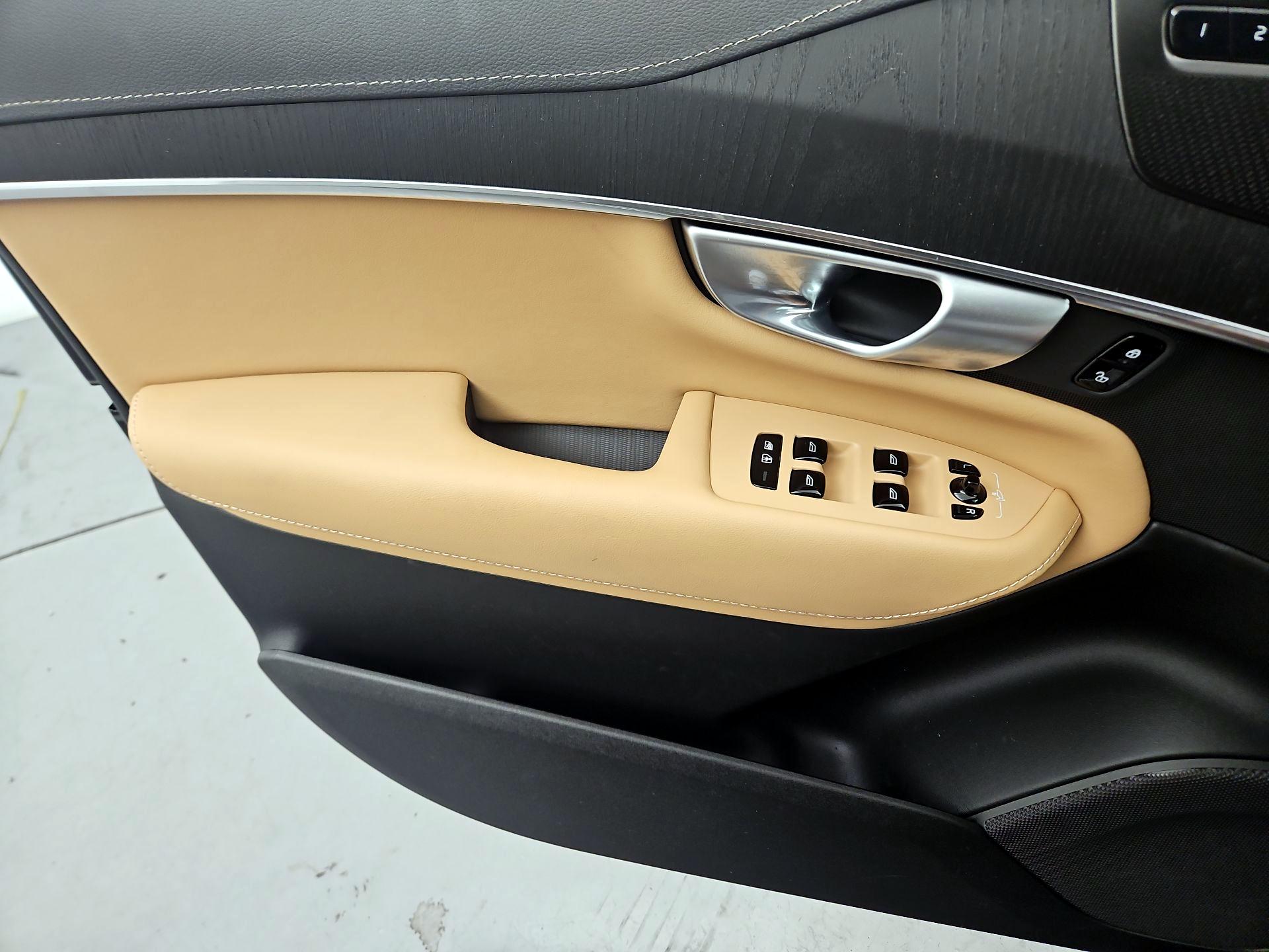 Thumbnail: 2024 Volvo XC90 - 12