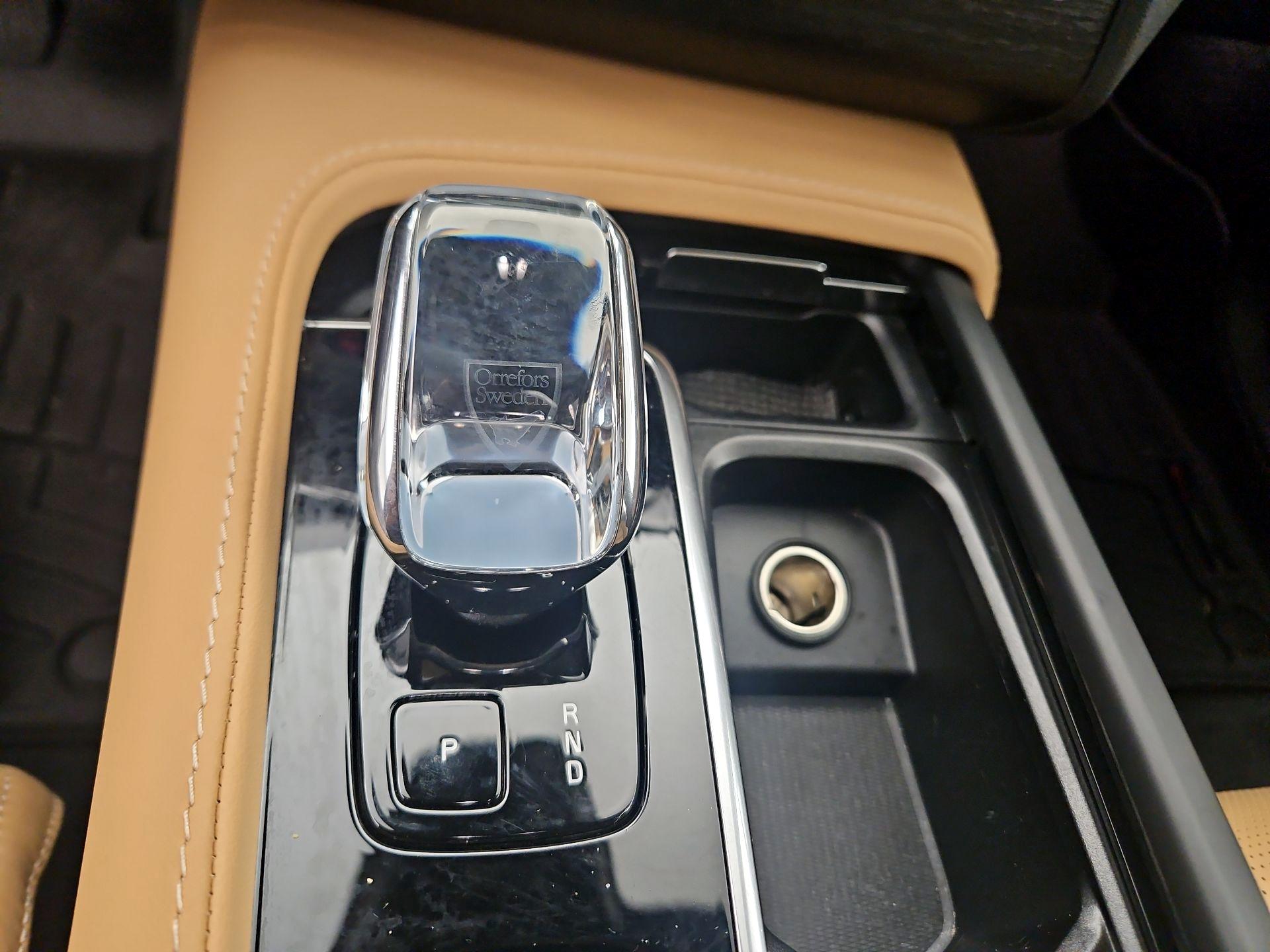 Thumbnail: 2024 Volvo XC90 - 17