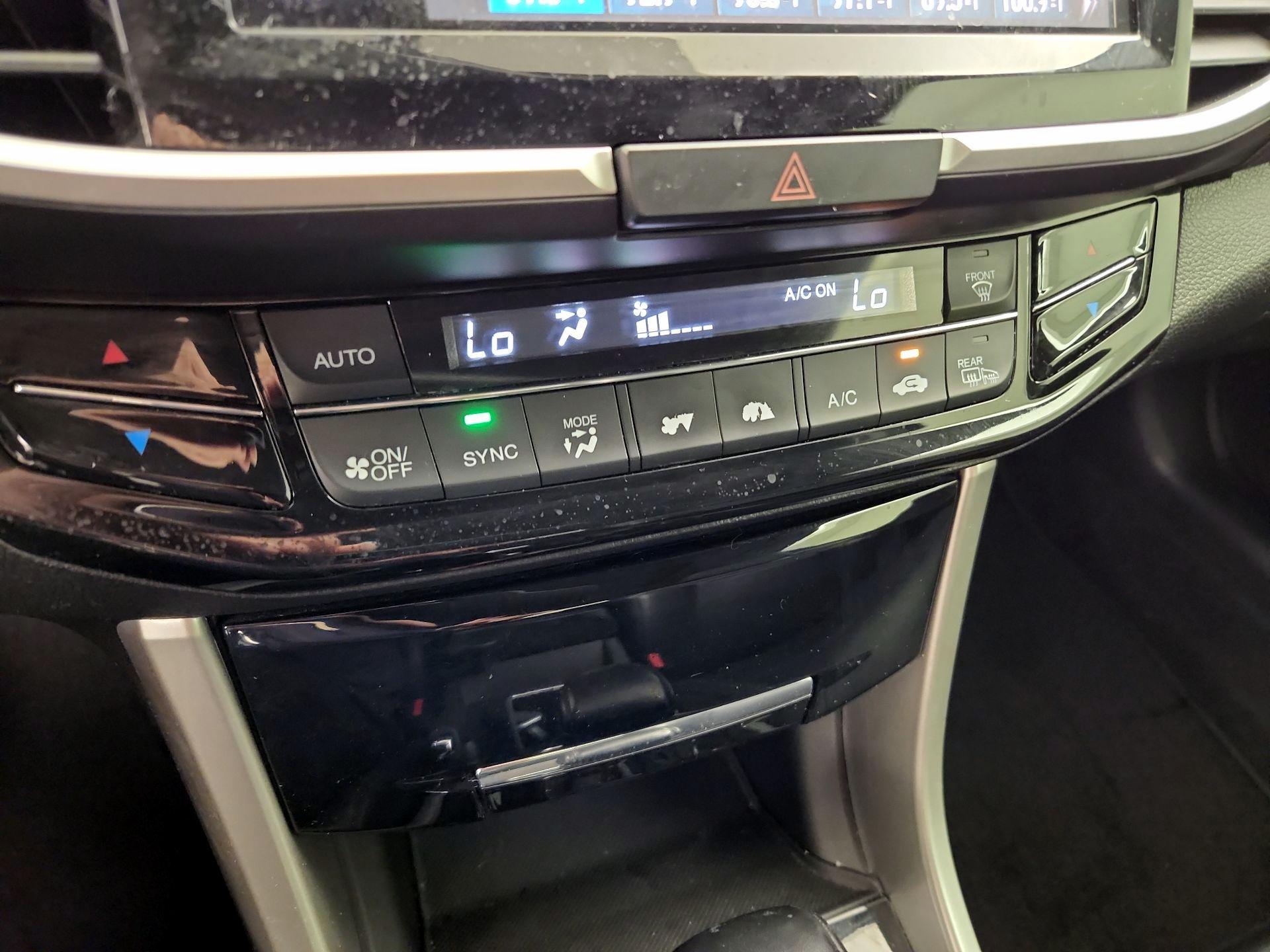 Thumbnail: 2016 Honda Accord - 16