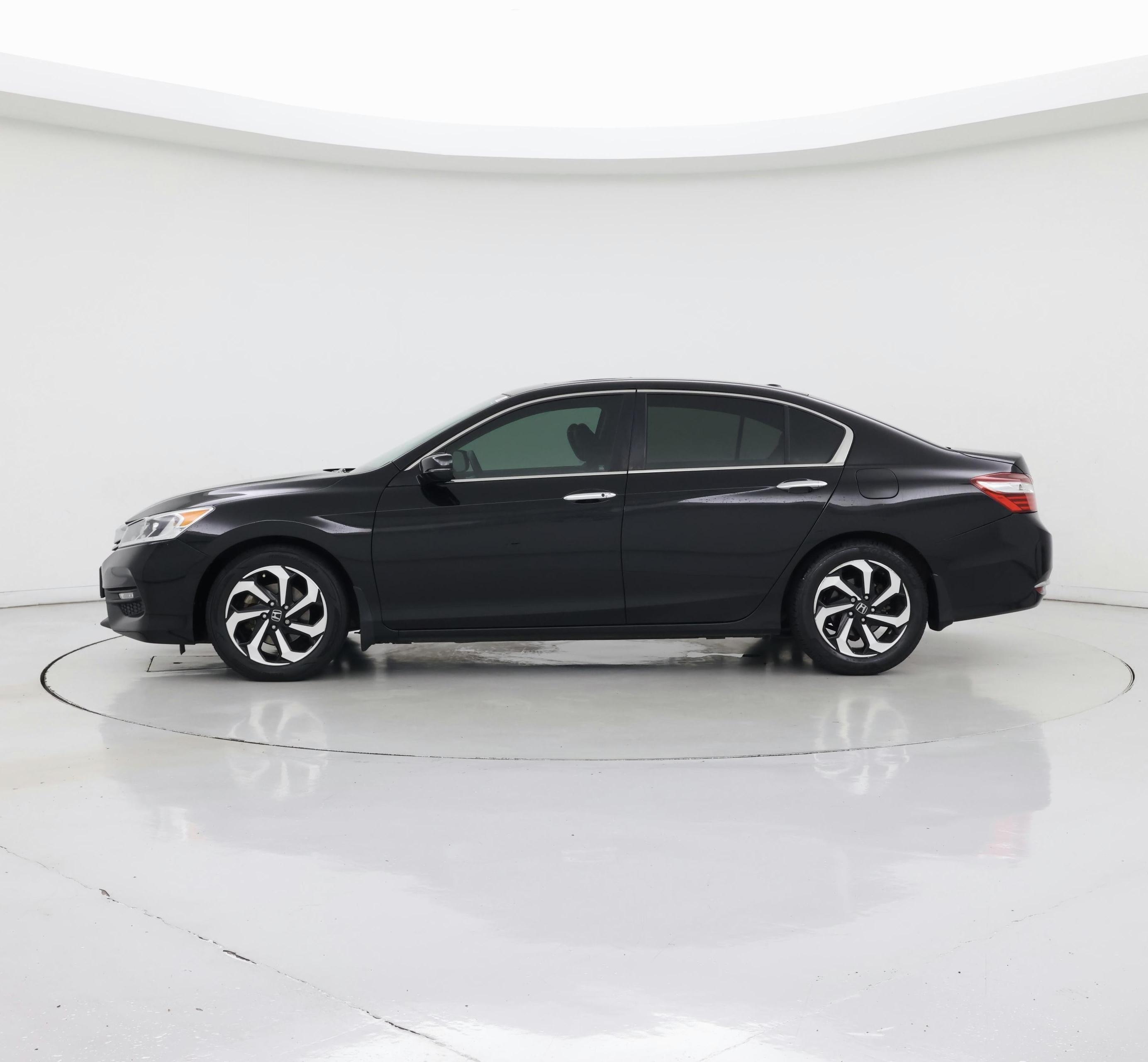 Thumbnail: 2016 Honda Accord - 3