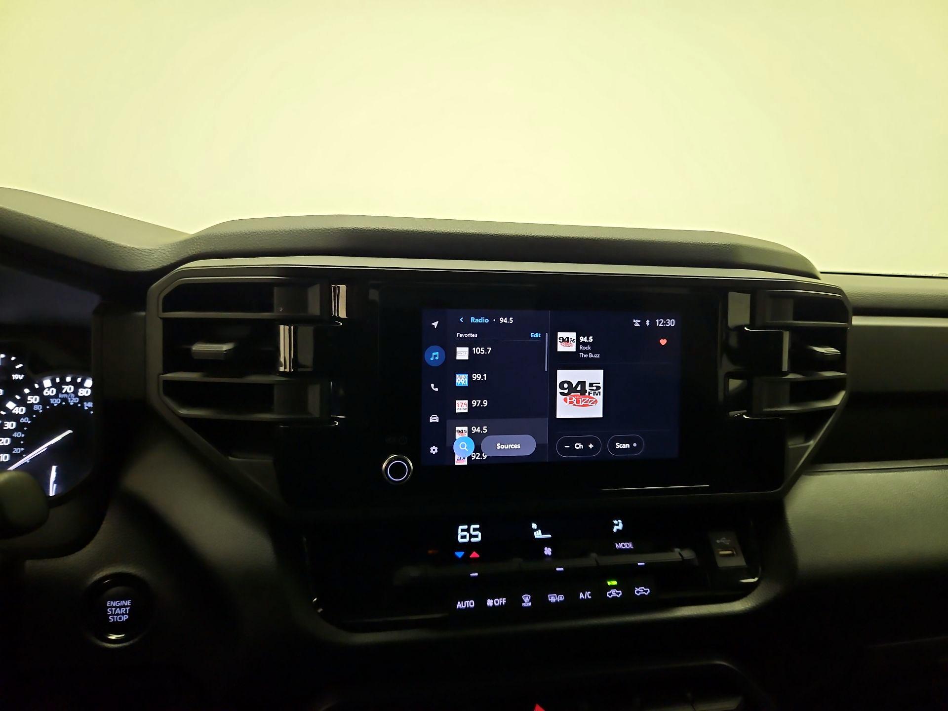 Thumbnail: 2025 Toyota Tundra - 14