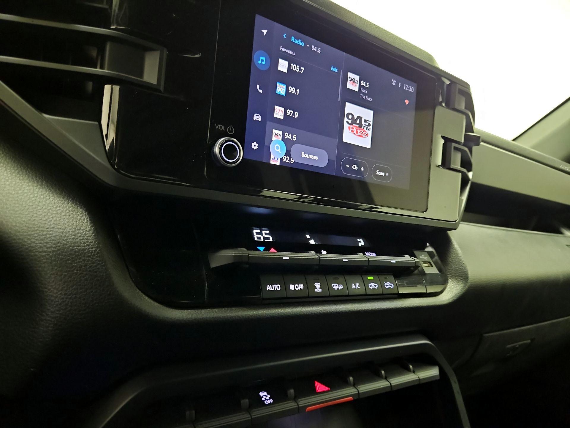 Thumbnail: 2025 Toyota Tundra - 15