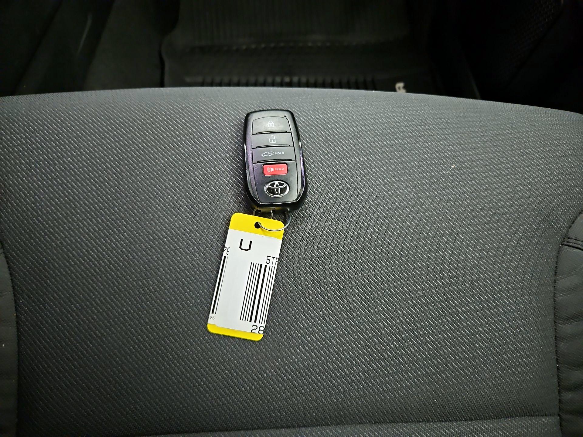 Thumbnail: 2025 Toyota Tundra - 20