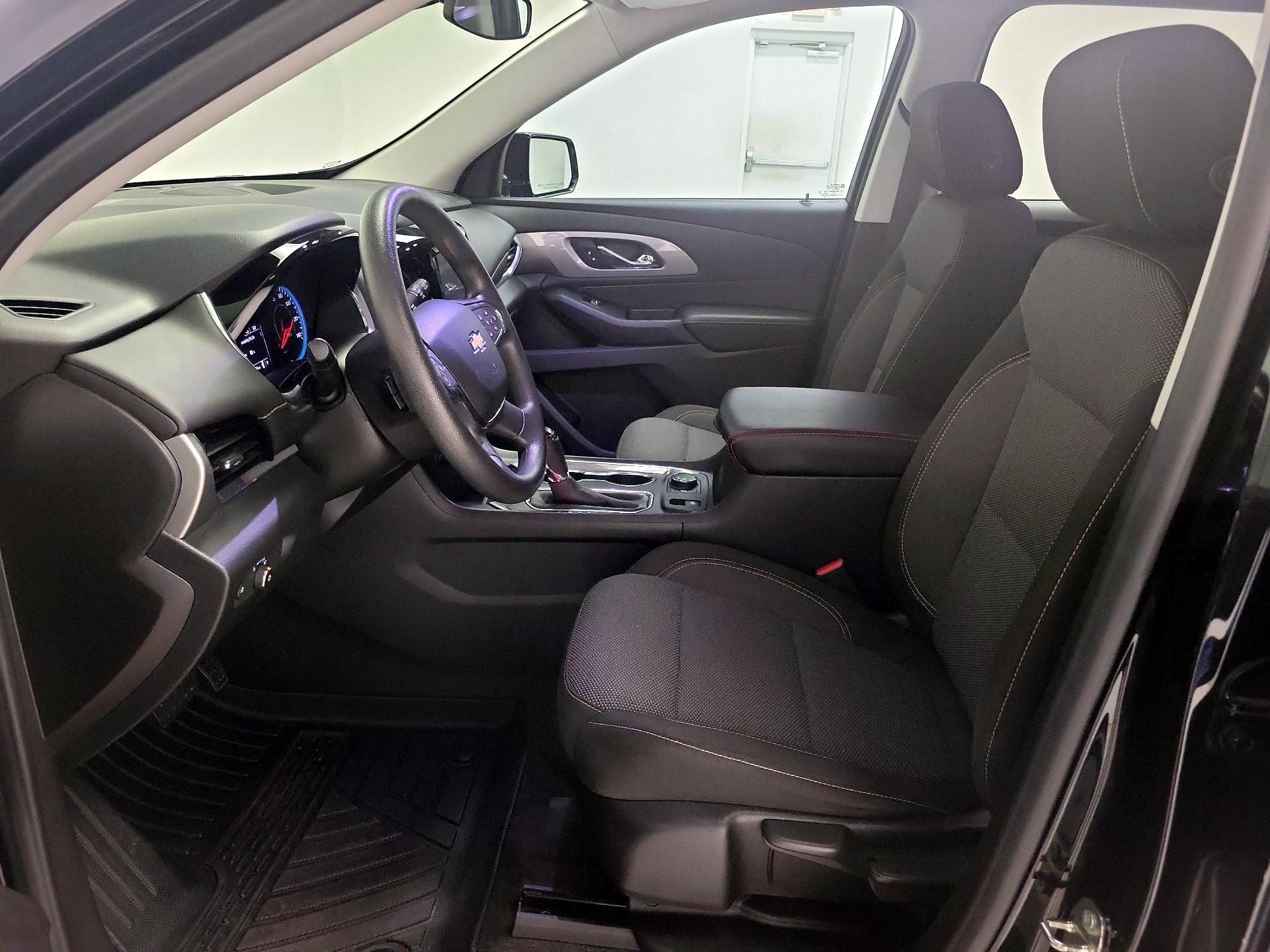 Thumbnail: 2019 Chevrolet Traverse - 11