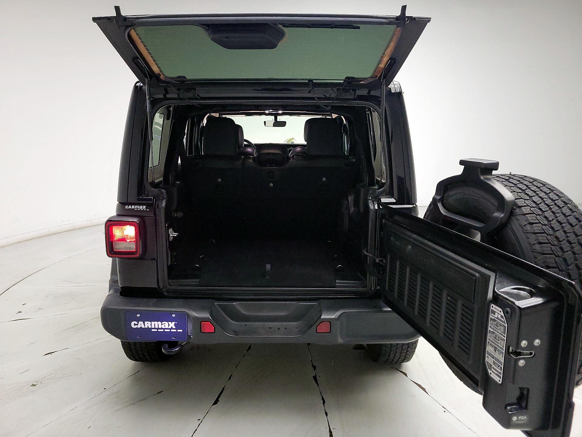 Thumbnail: 2021 Jeep Wrangler - 20