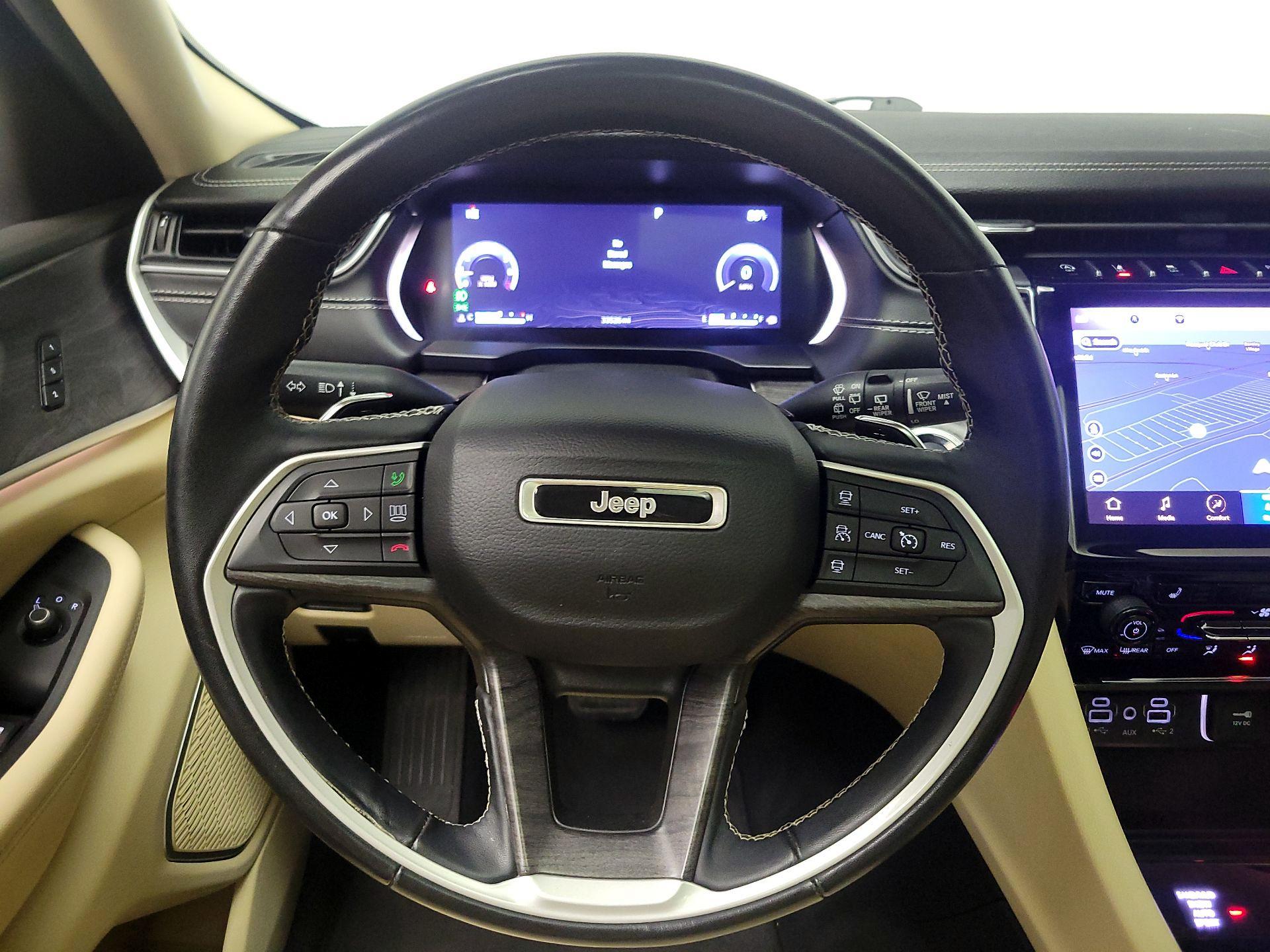 Thumbnail: 2022 Jeep Grand Cherokee - 10