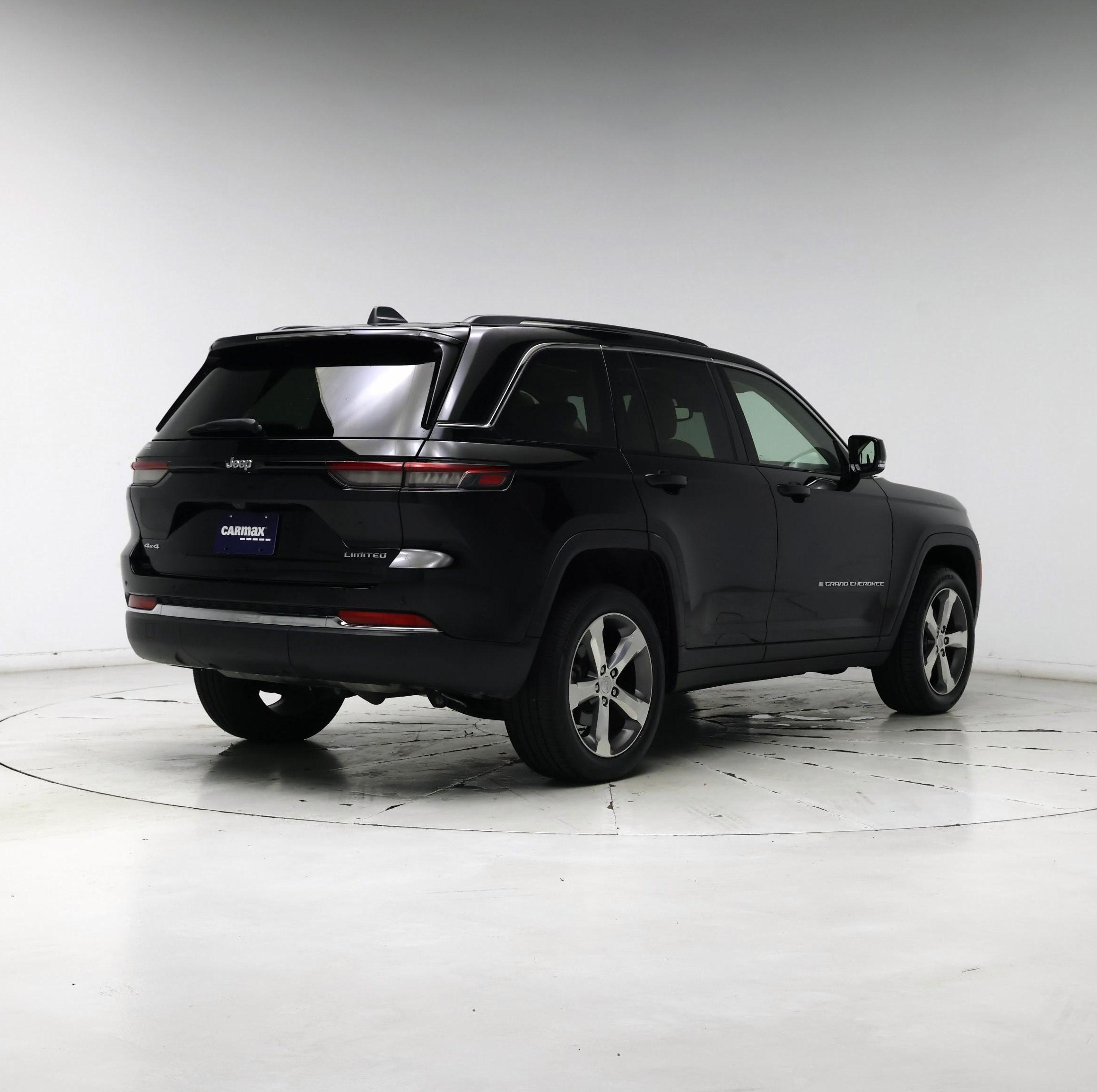 Thumbnail: 2022 Jeep Grand Cherokee - 8
