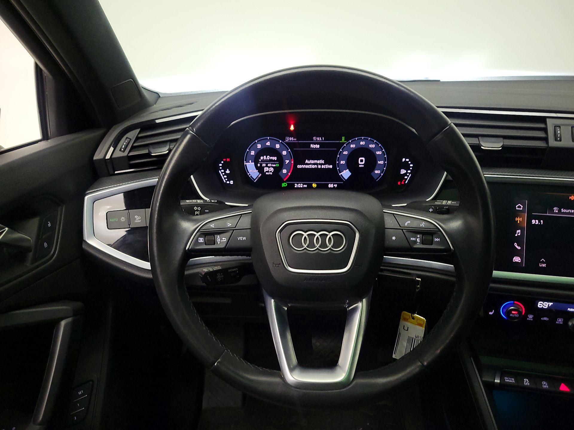 Thumbnail: 2022 Audi Q3 - 10