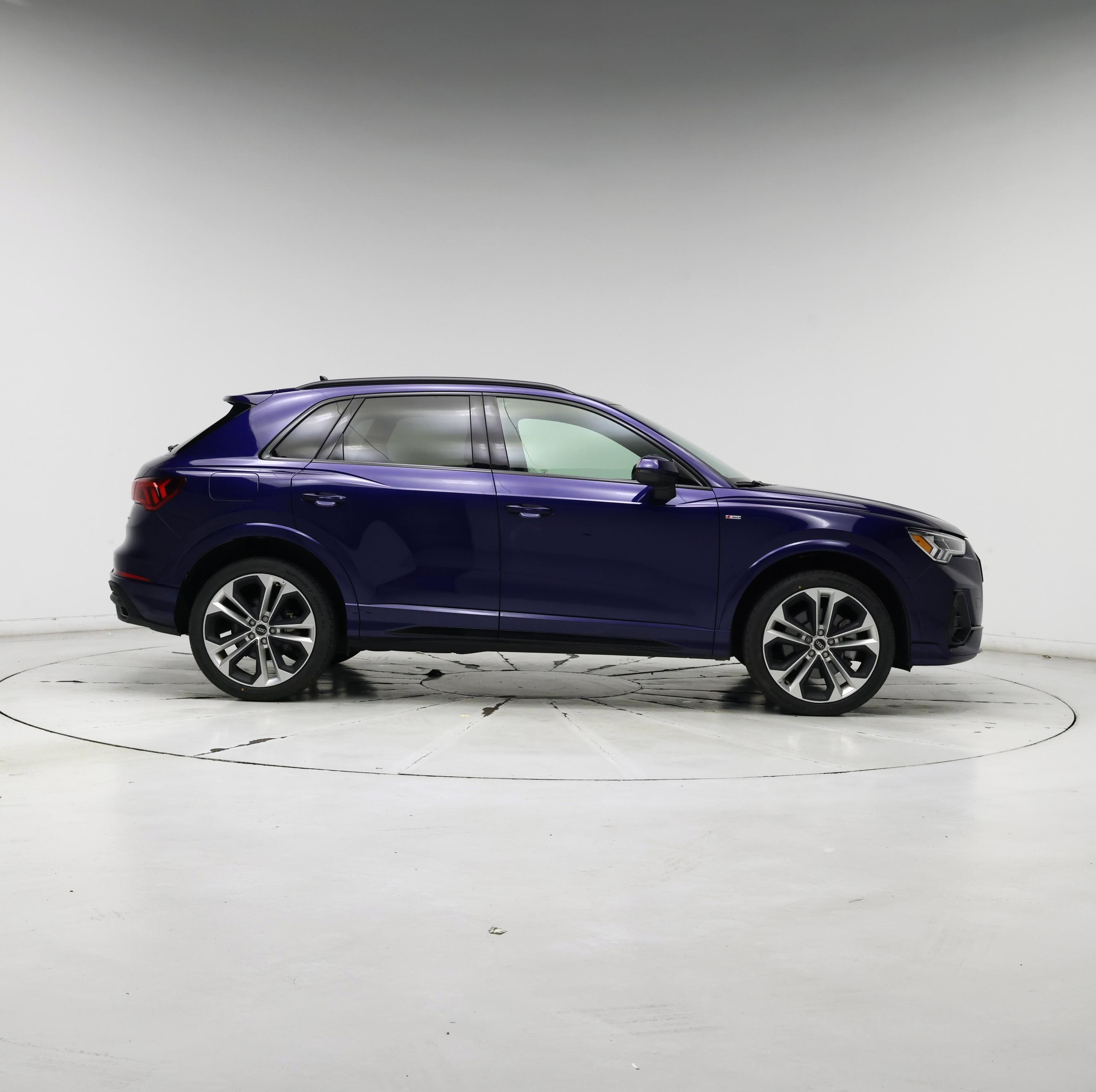 Thumbnail: 2022 Audi Q3 - 7