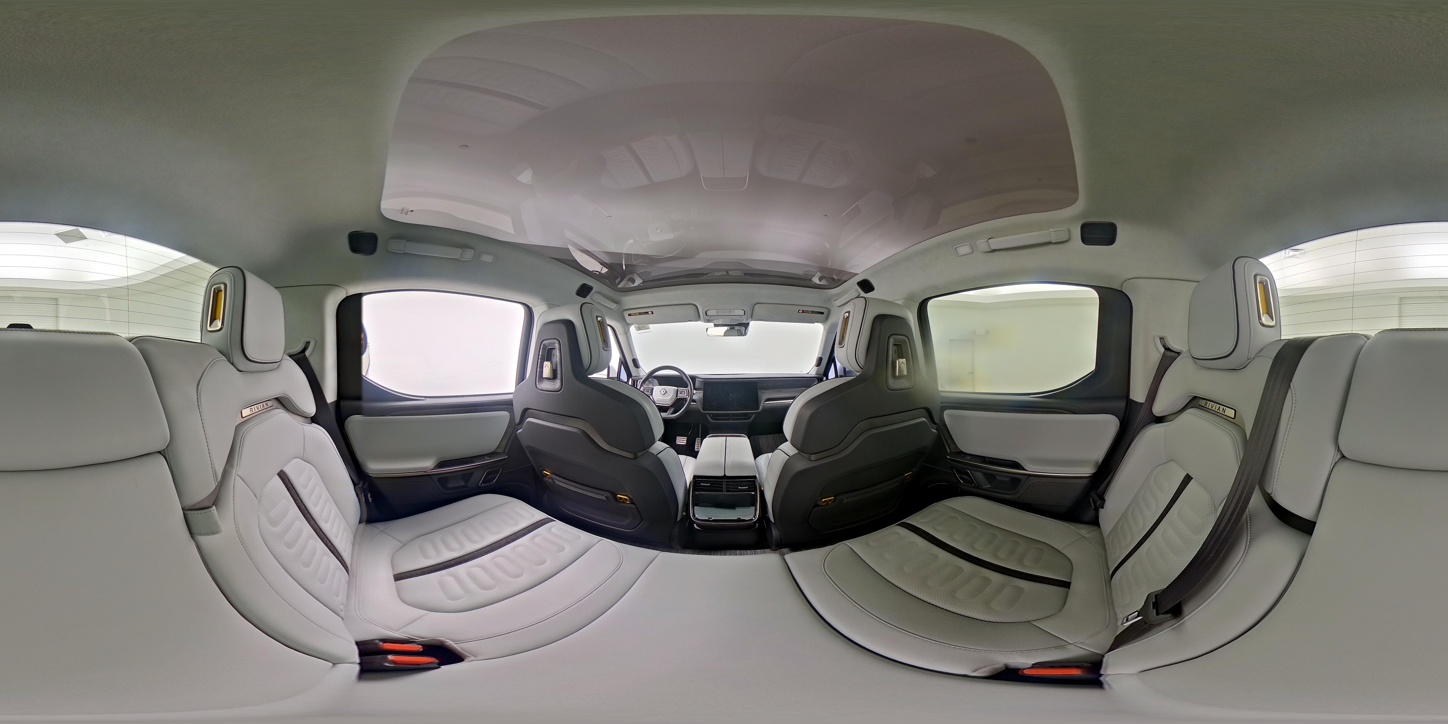 2022 Rivian R1T Adventure - Photo 26