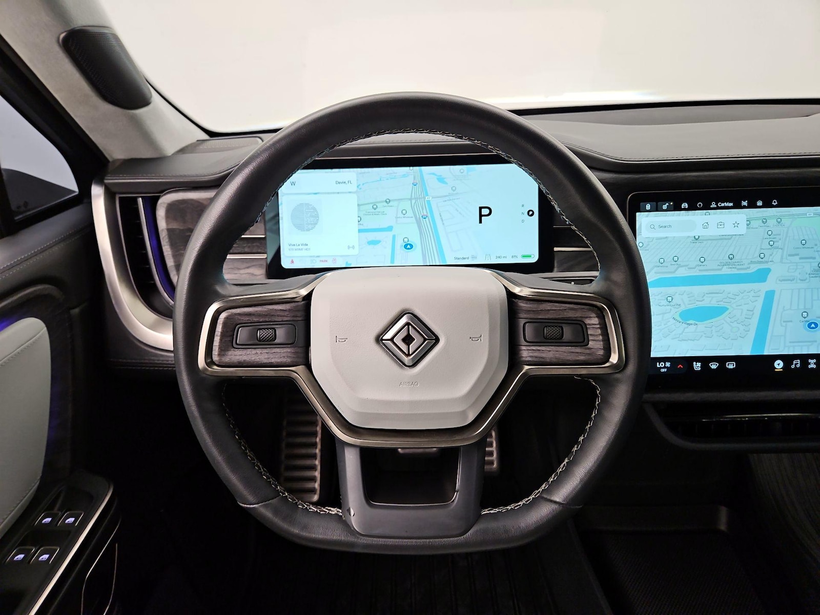 2022 Rivian R1T Adventure - Photo 11