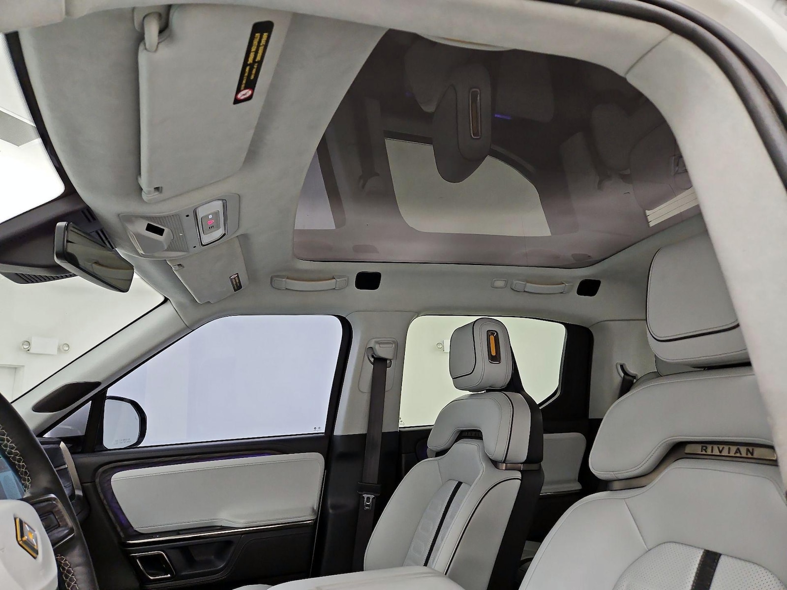 2022 Rivian R1T Adventure - Photo 20