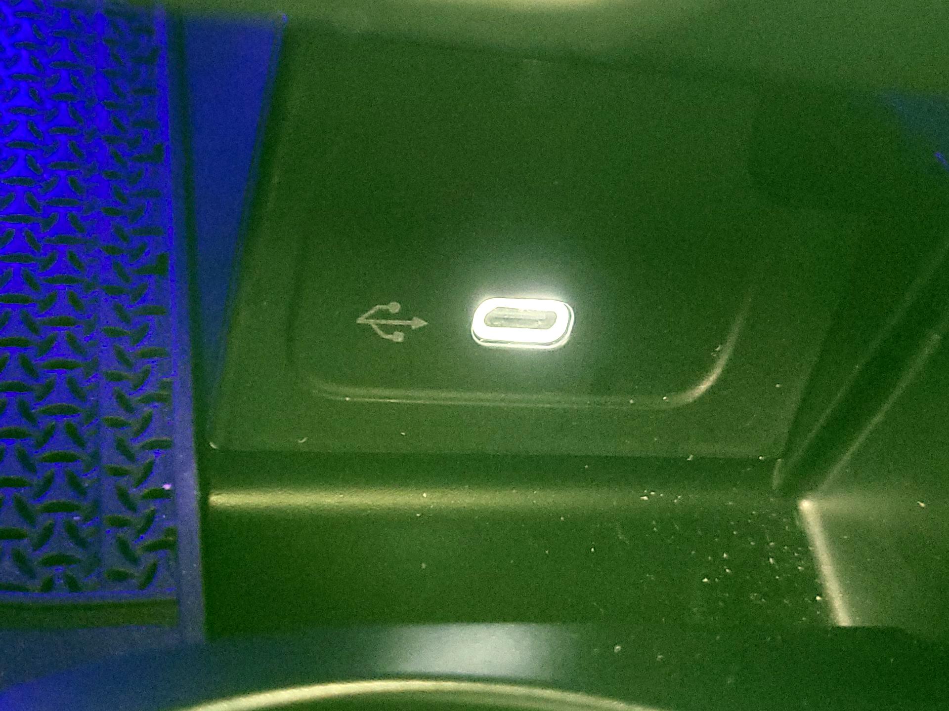 Thumbnail: 2024 Mercedes-Benz C-Class - 19