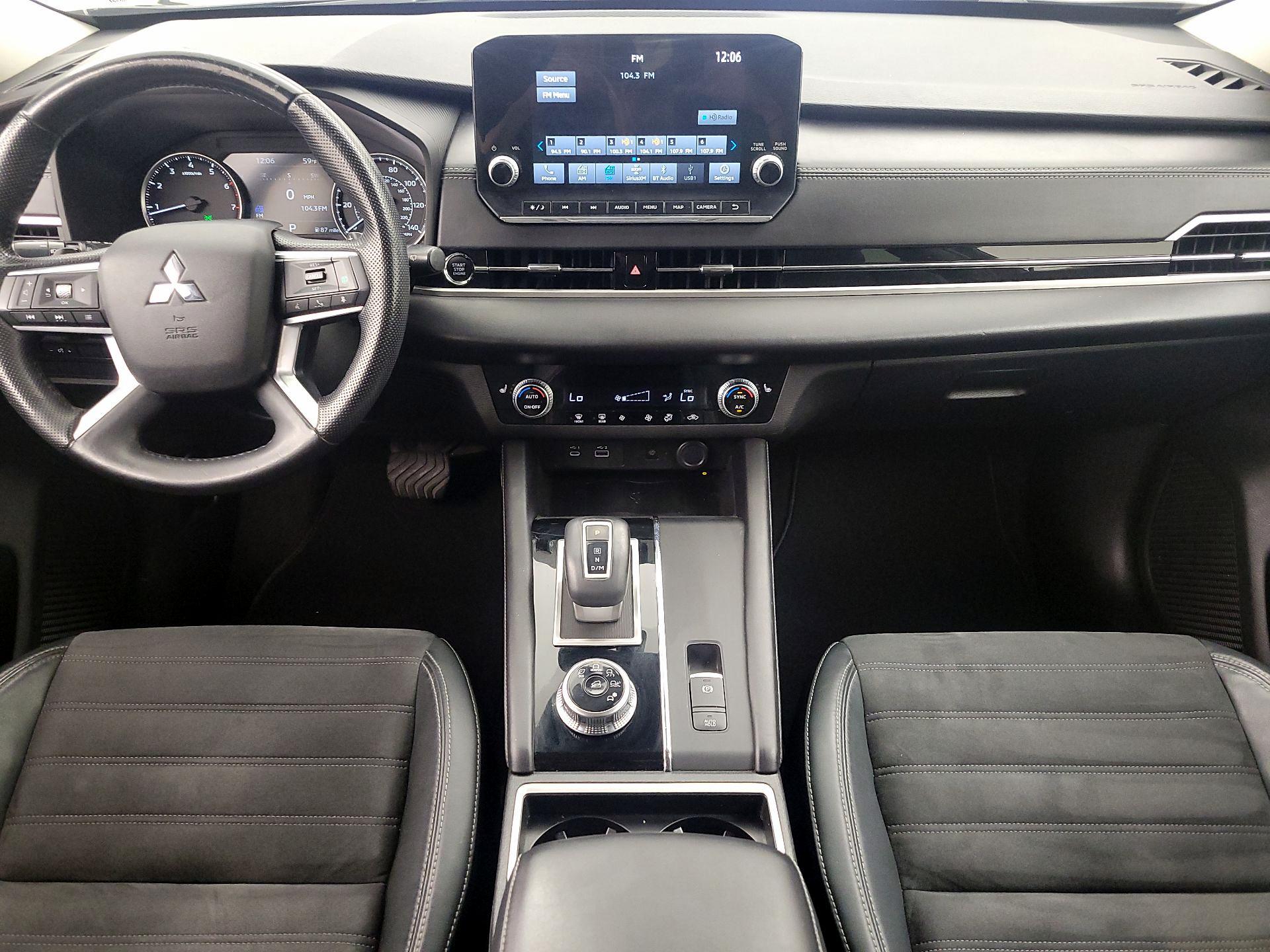 Thumbnail: 2022 Mitsubishi Outlander - 9