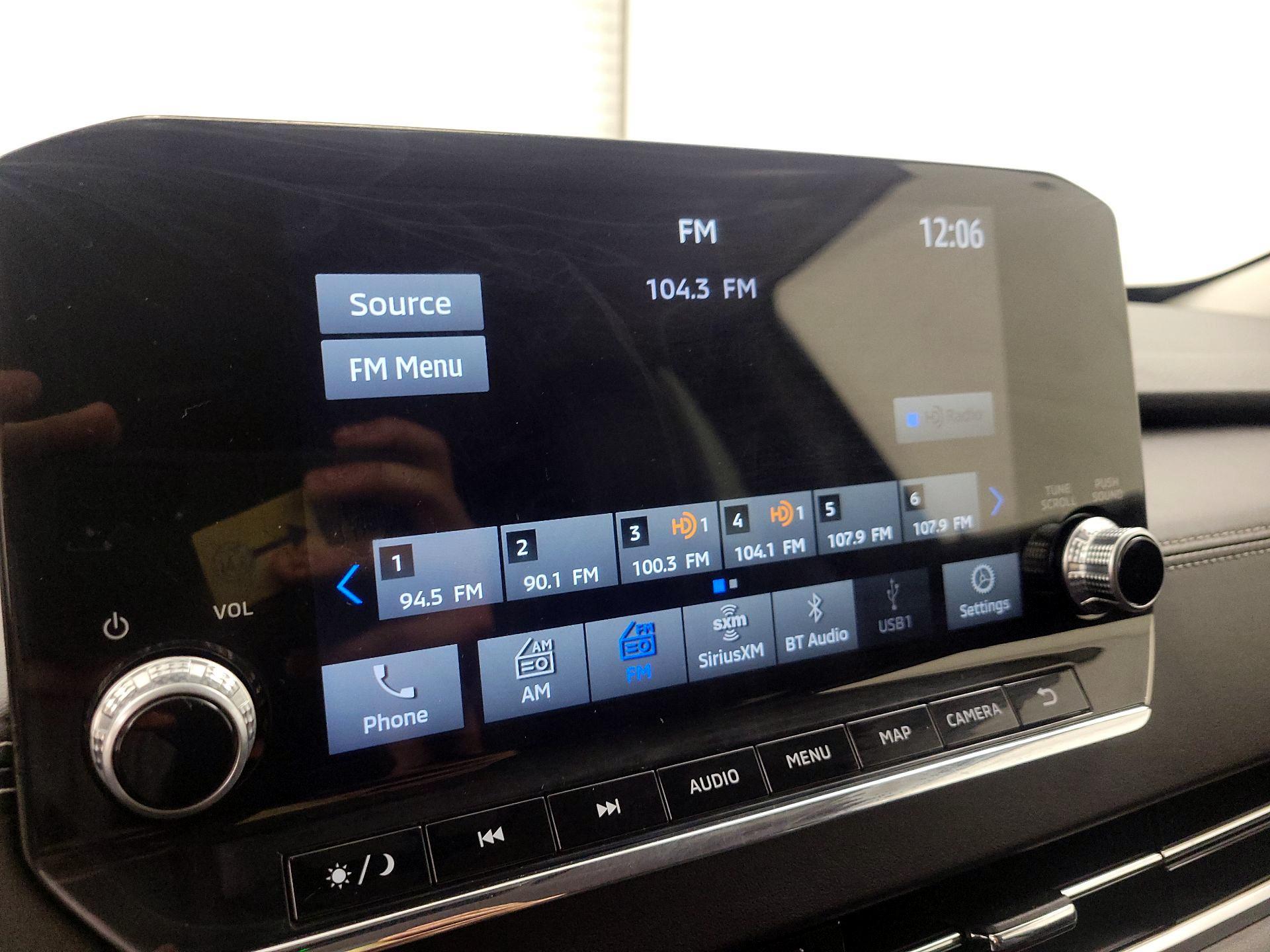 Thumbnail: 2022 Mitsubishi Outlander - 15