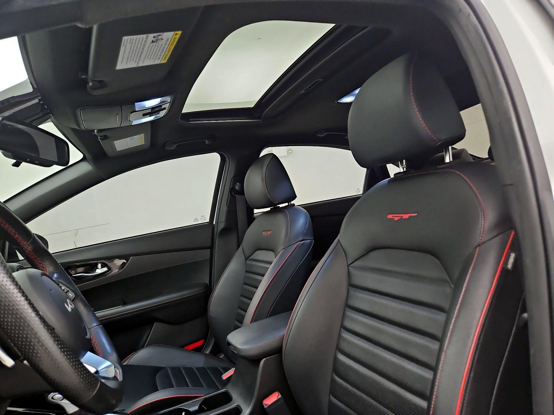 Thumbnail: 2022 Kia Forte - 20