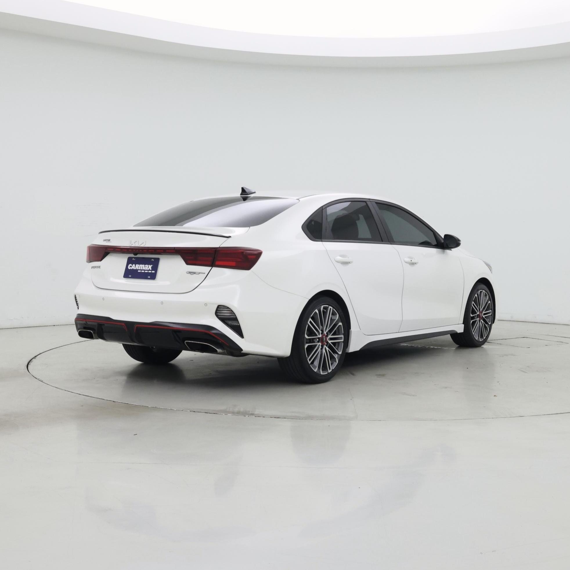 Thumbnail: 2022 Kia Forte - 8