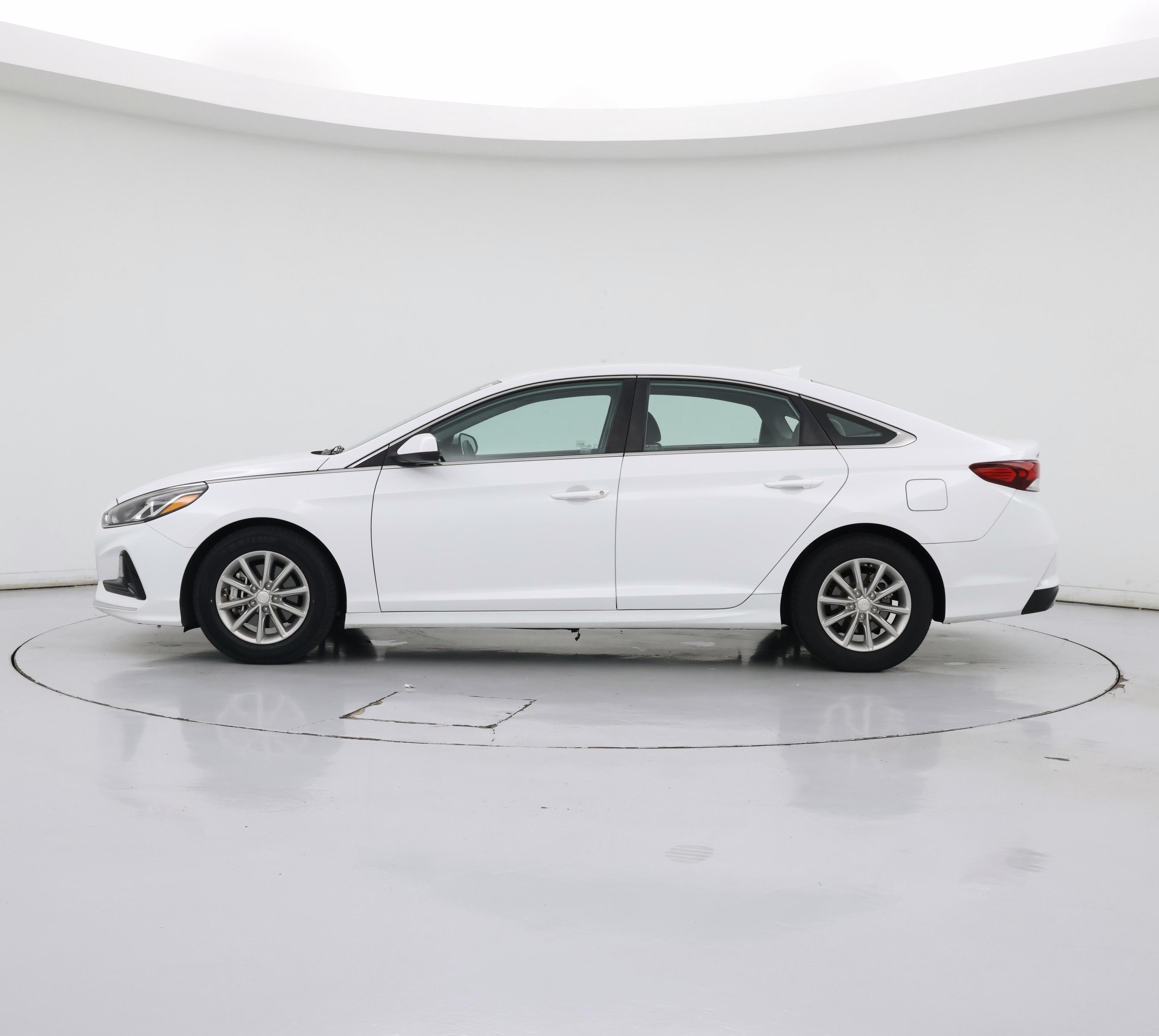 Thumbnail: 2018 Hyundai Sonata - 3