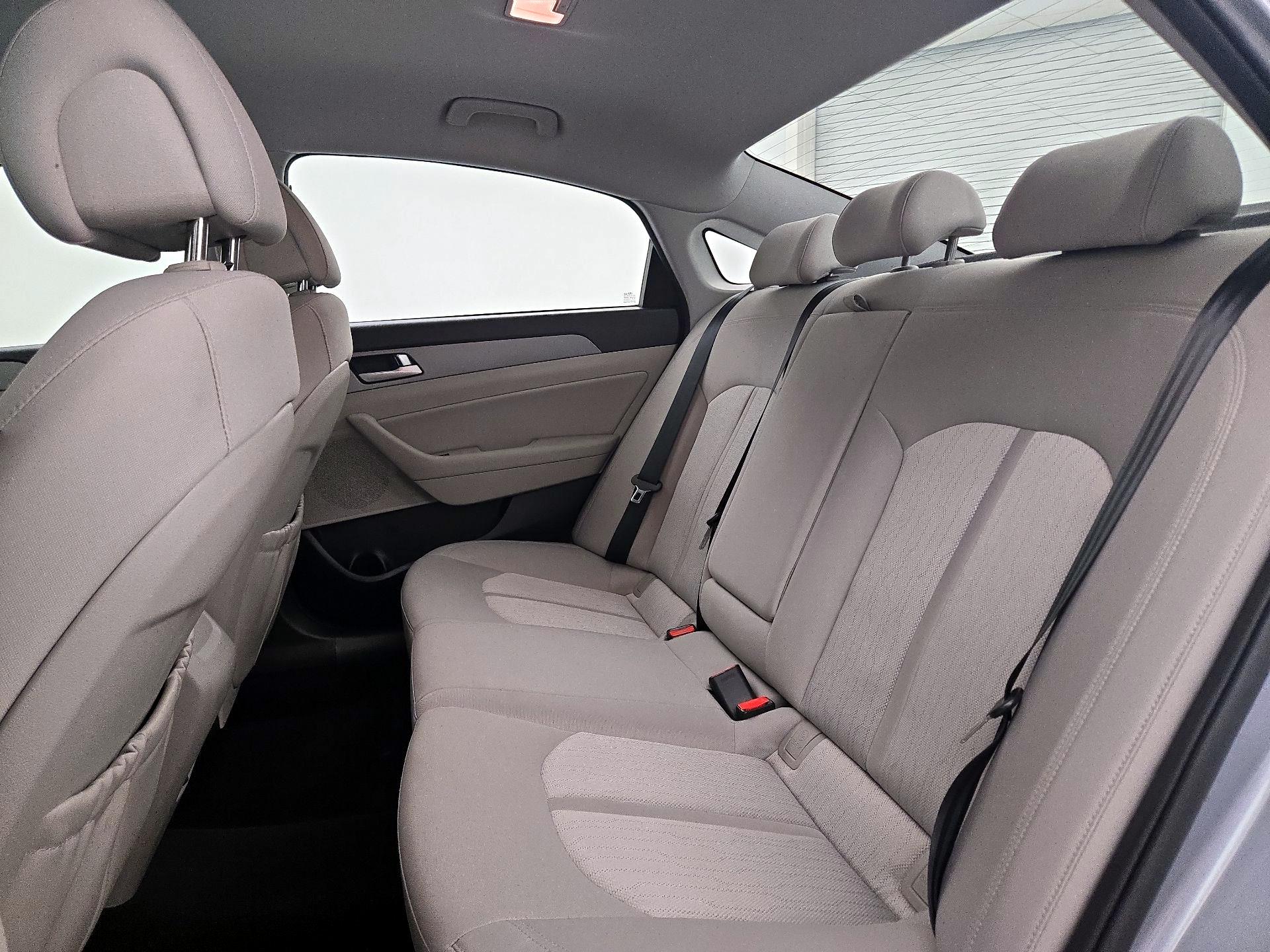 Thumbnail: 2016 Hyundai Sonata - 19