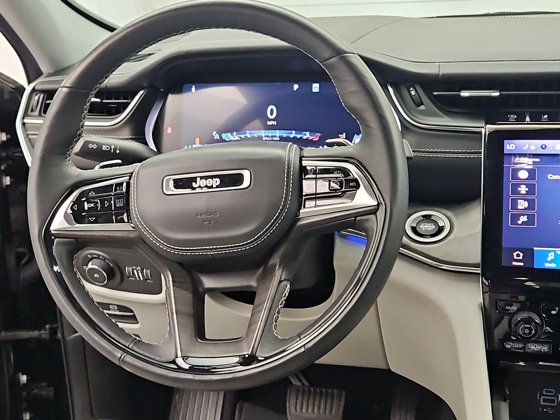 Thumbnail: 2023 Jeep Grand Cherokee - 10