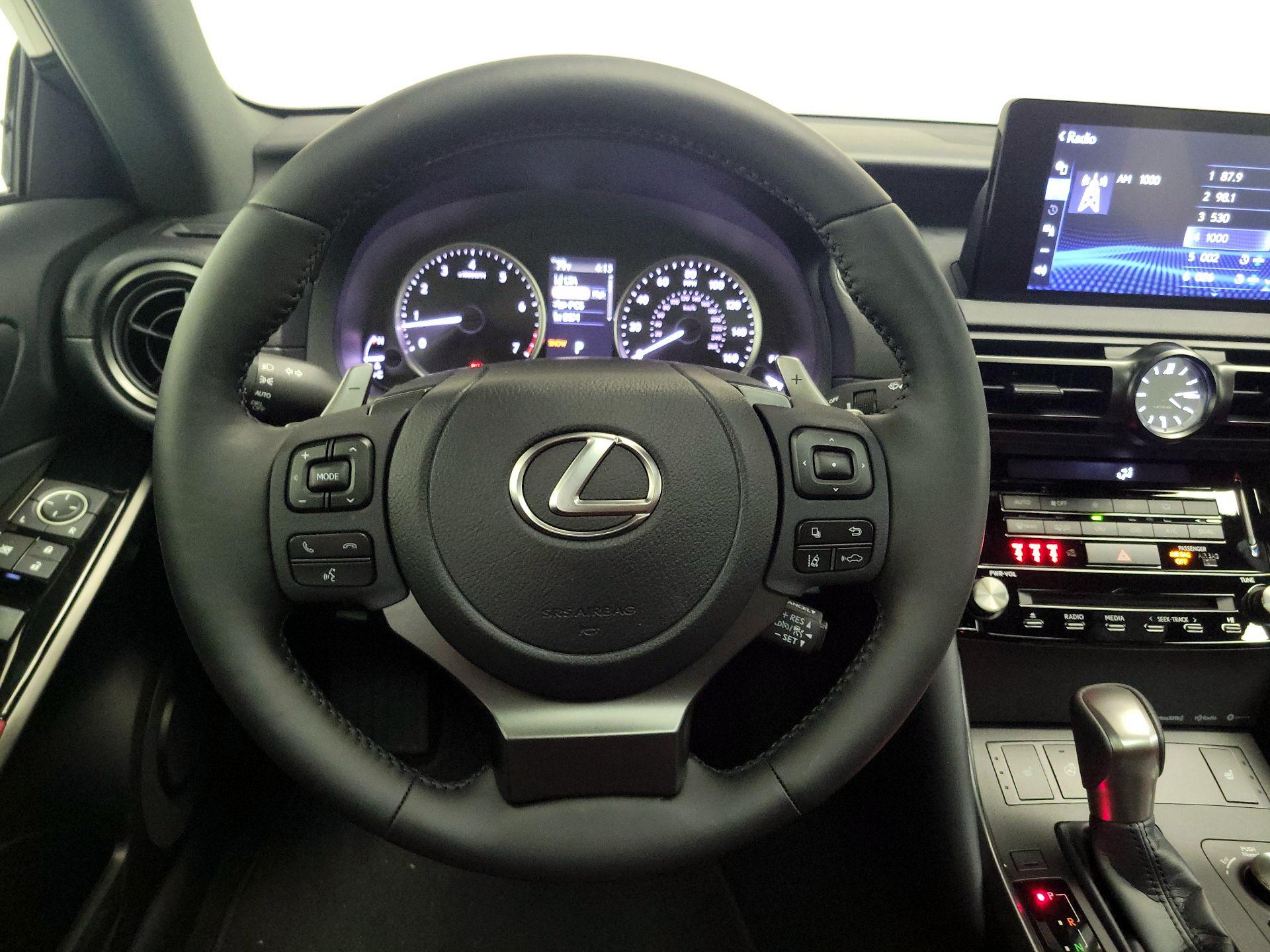 Thumbnail: 2025 Lexus IS - 10