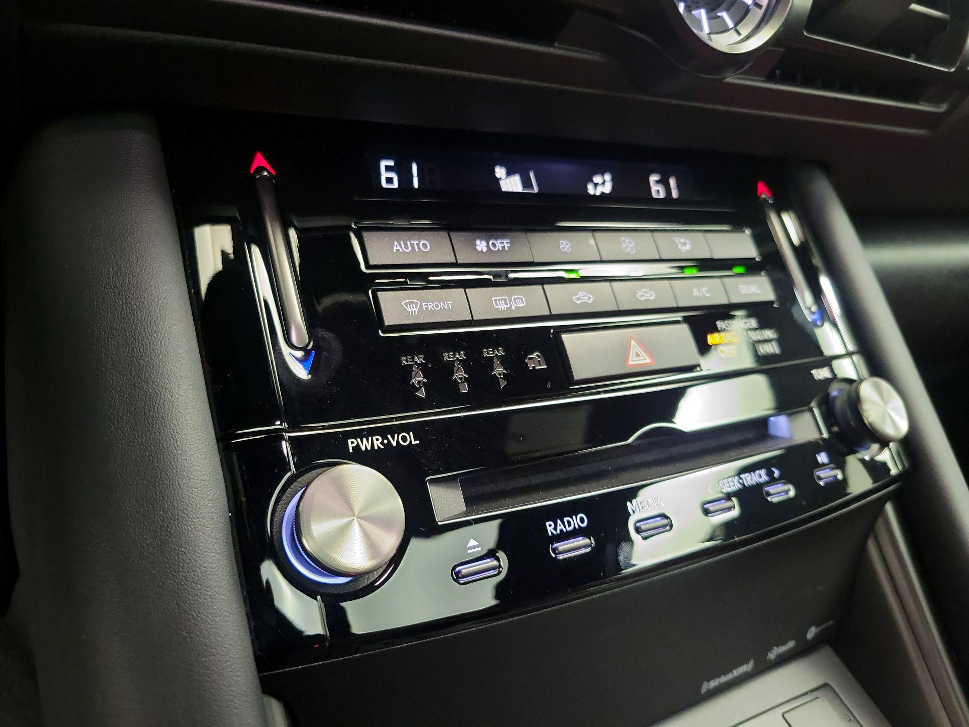 Thumbnail: 2025 Lexus IS - 16