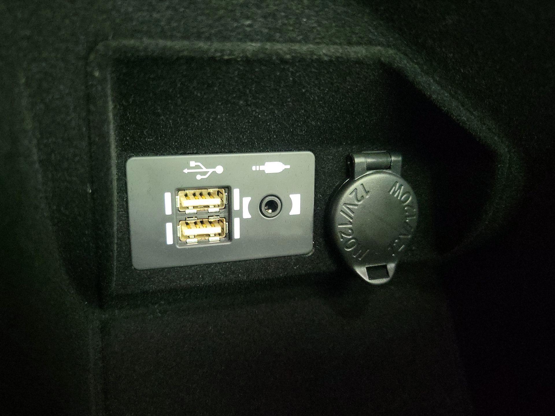 Thumbnail: 2025 Lexus IS - 18