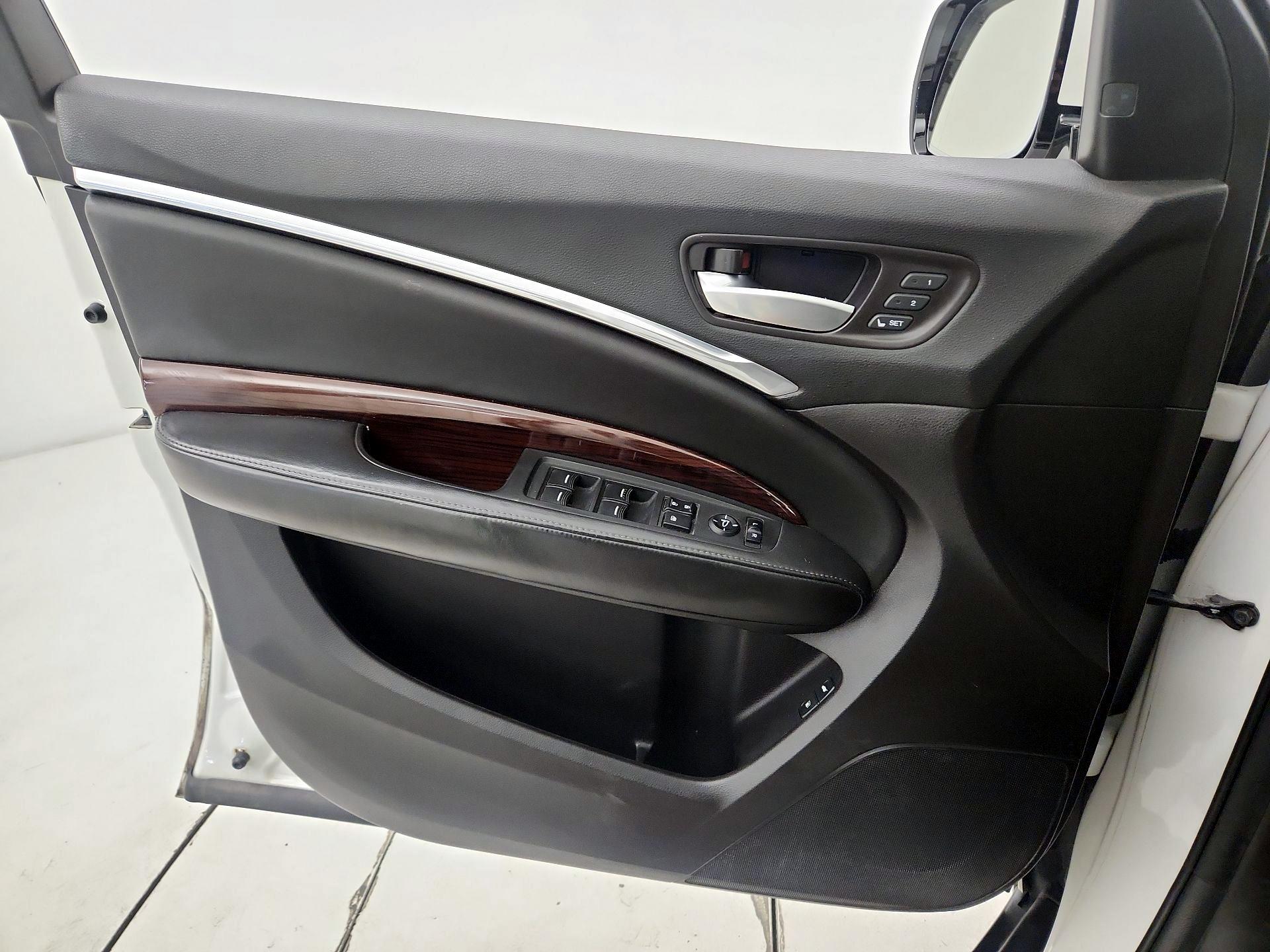 Thumbnail: 2016 Acura MDX - 10