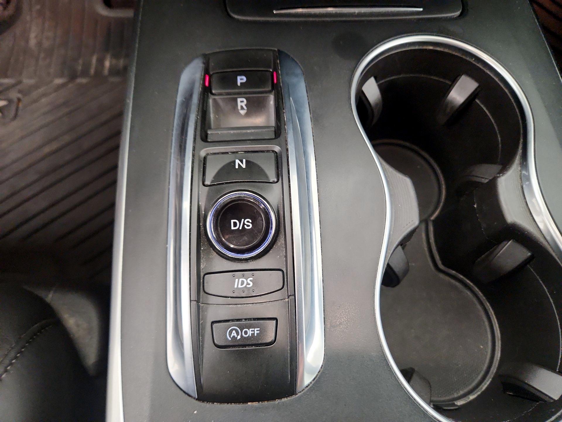 Thumbnail: 2016 Acura MDX - 13