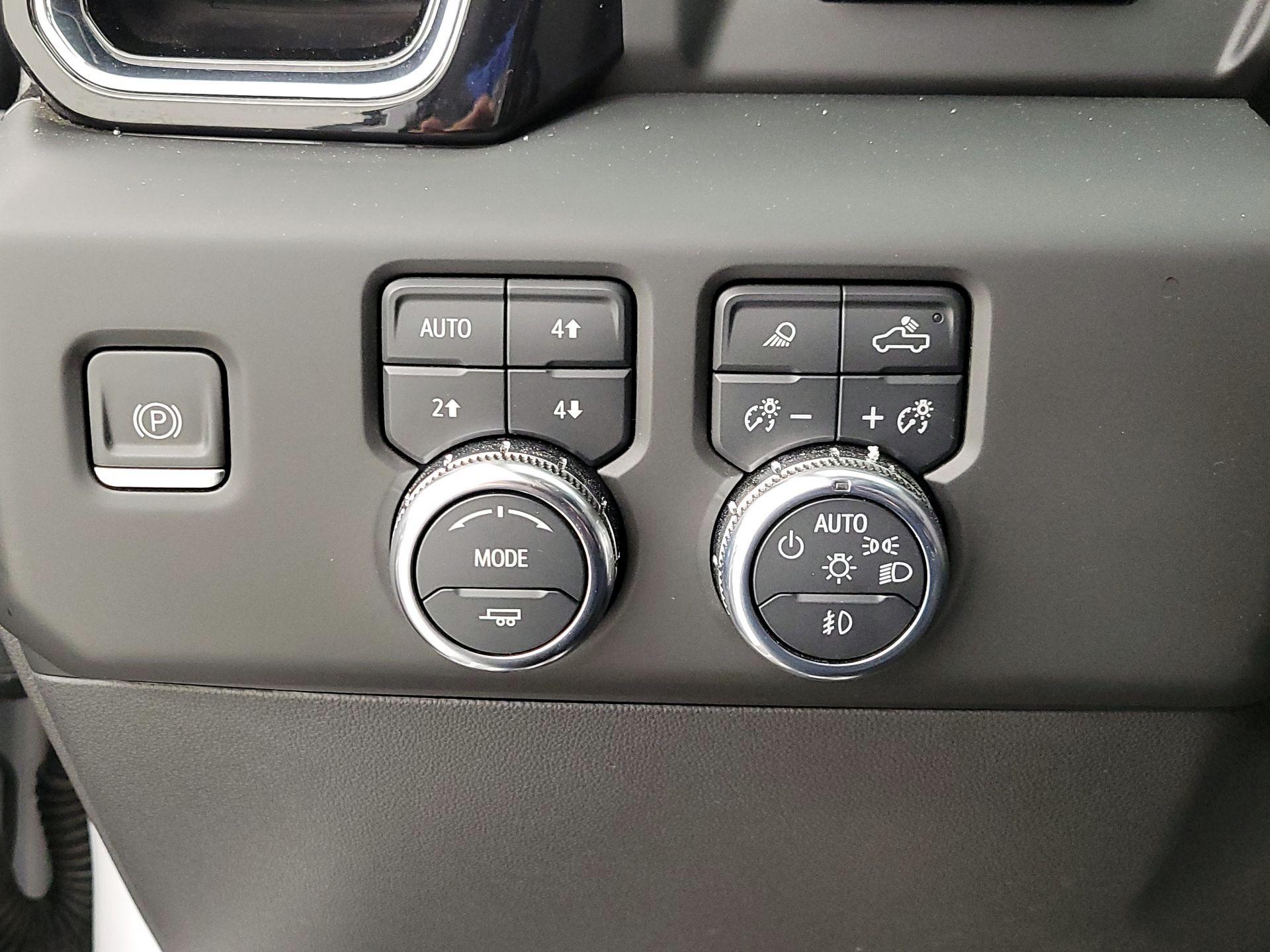 Thumbnail: 2023 GMC Sierra 1500 - 13