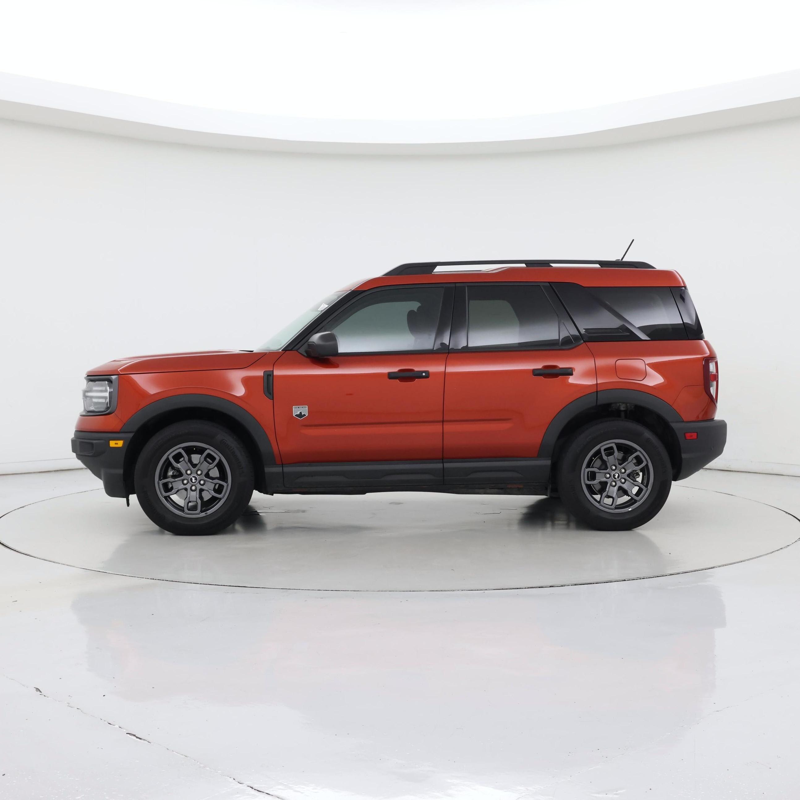 Thumbnail: 2022 Ford Bronco Sport - 3