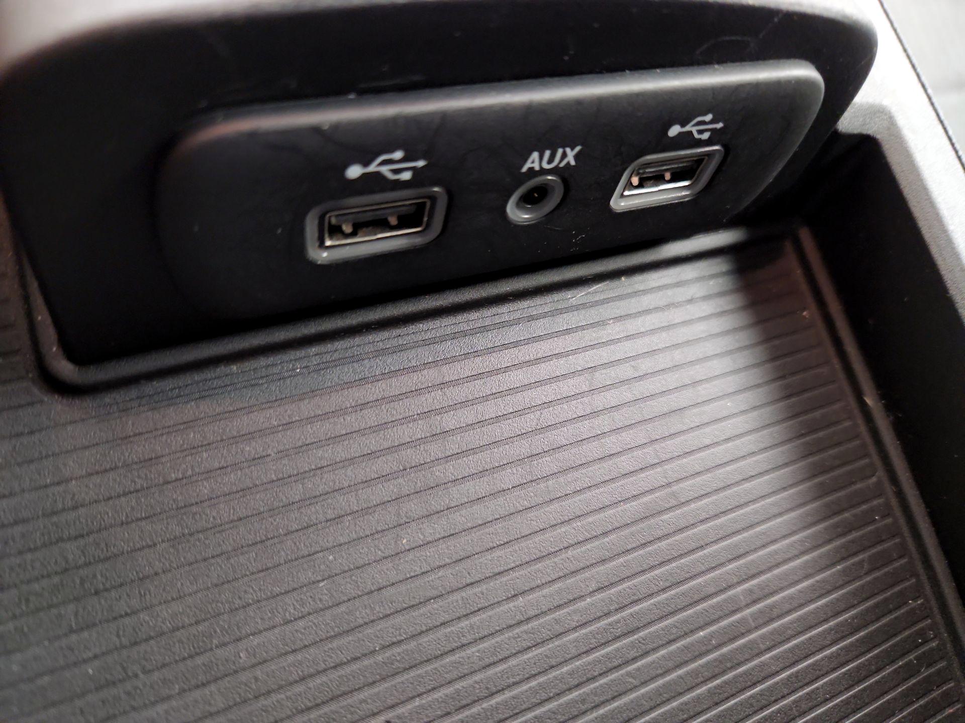 Thumbnail: 2023 RAM 1500 Classic - 19