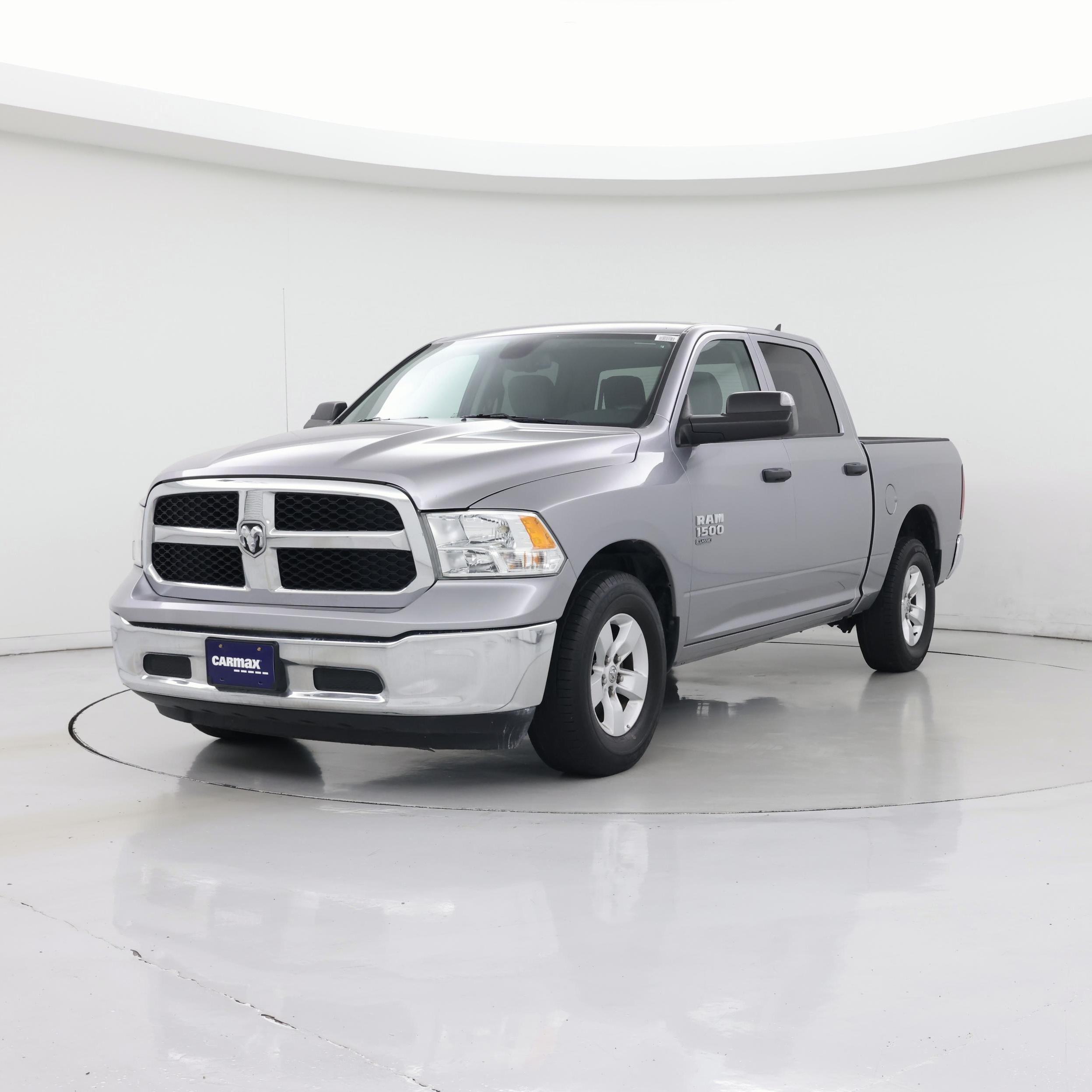Thumbnail: 2023 RAM 1500 Classic - 4