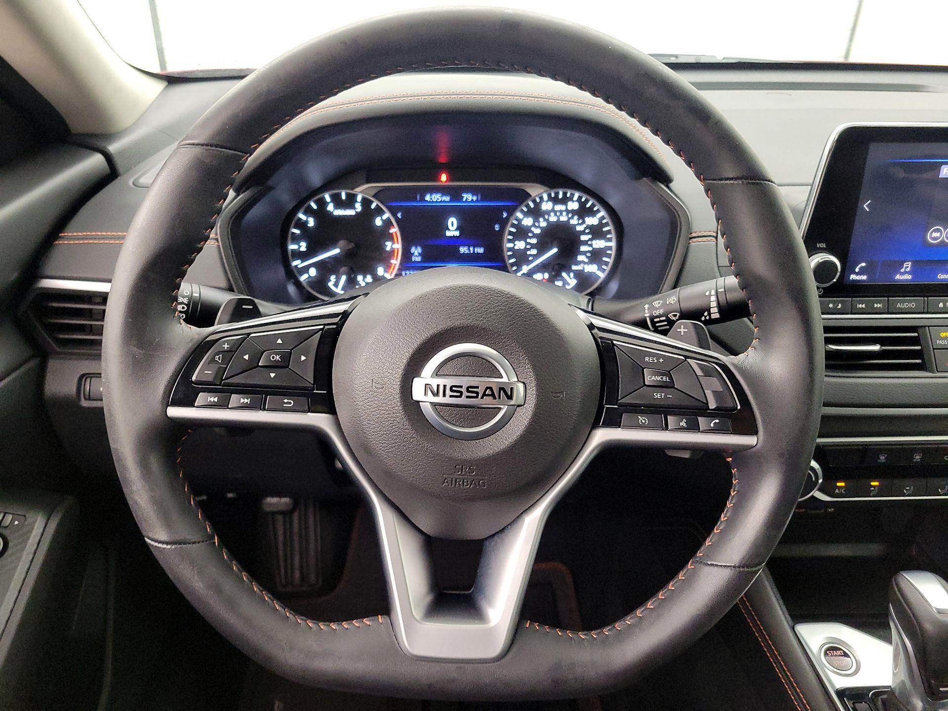 Thumbnail: 2021 Nissan Altima - 10