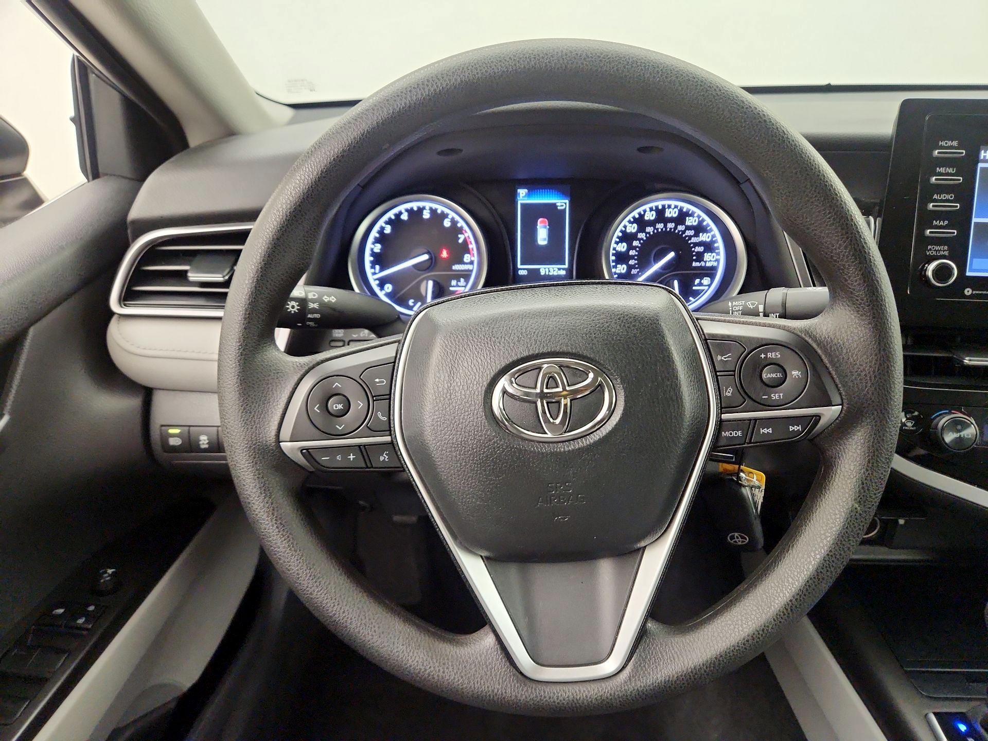 Thumbnail: 2023 Toyota Camry - 10