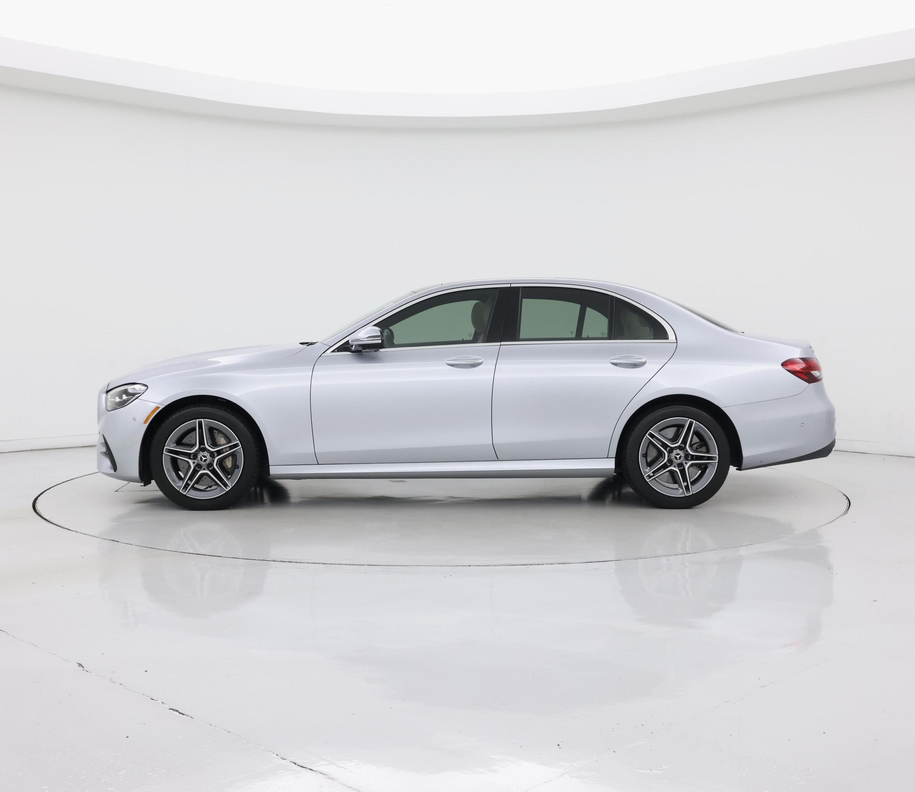 Thumbnail: 2021 Mercedes-Benz E-Class - 3