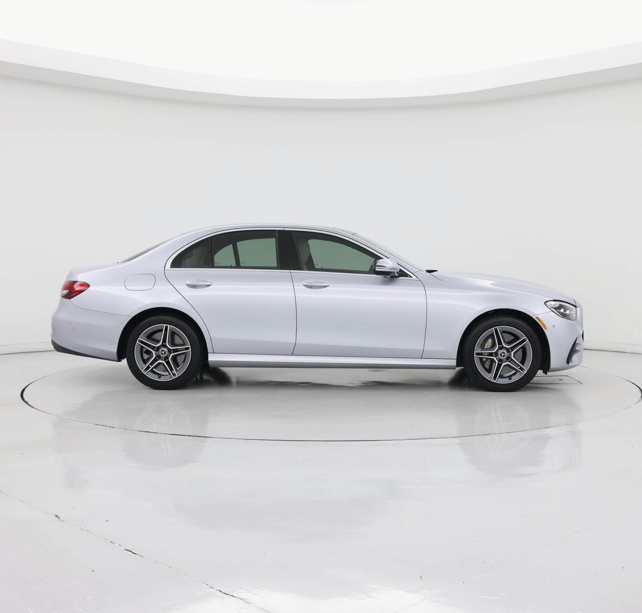 Thumbnail: 2021 Mercedes-Benz E-Class - 7