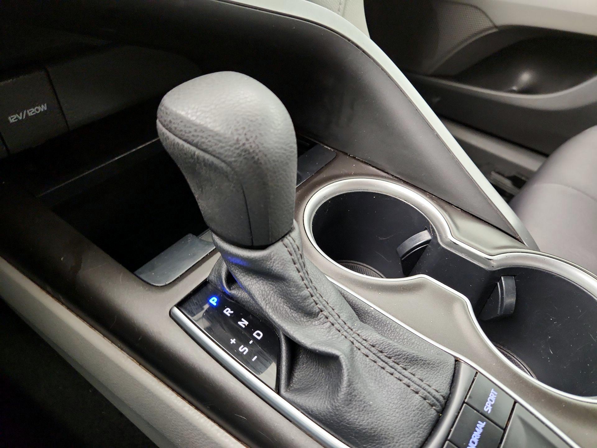 Thumbnail: 2023 Toyota Camry - 15