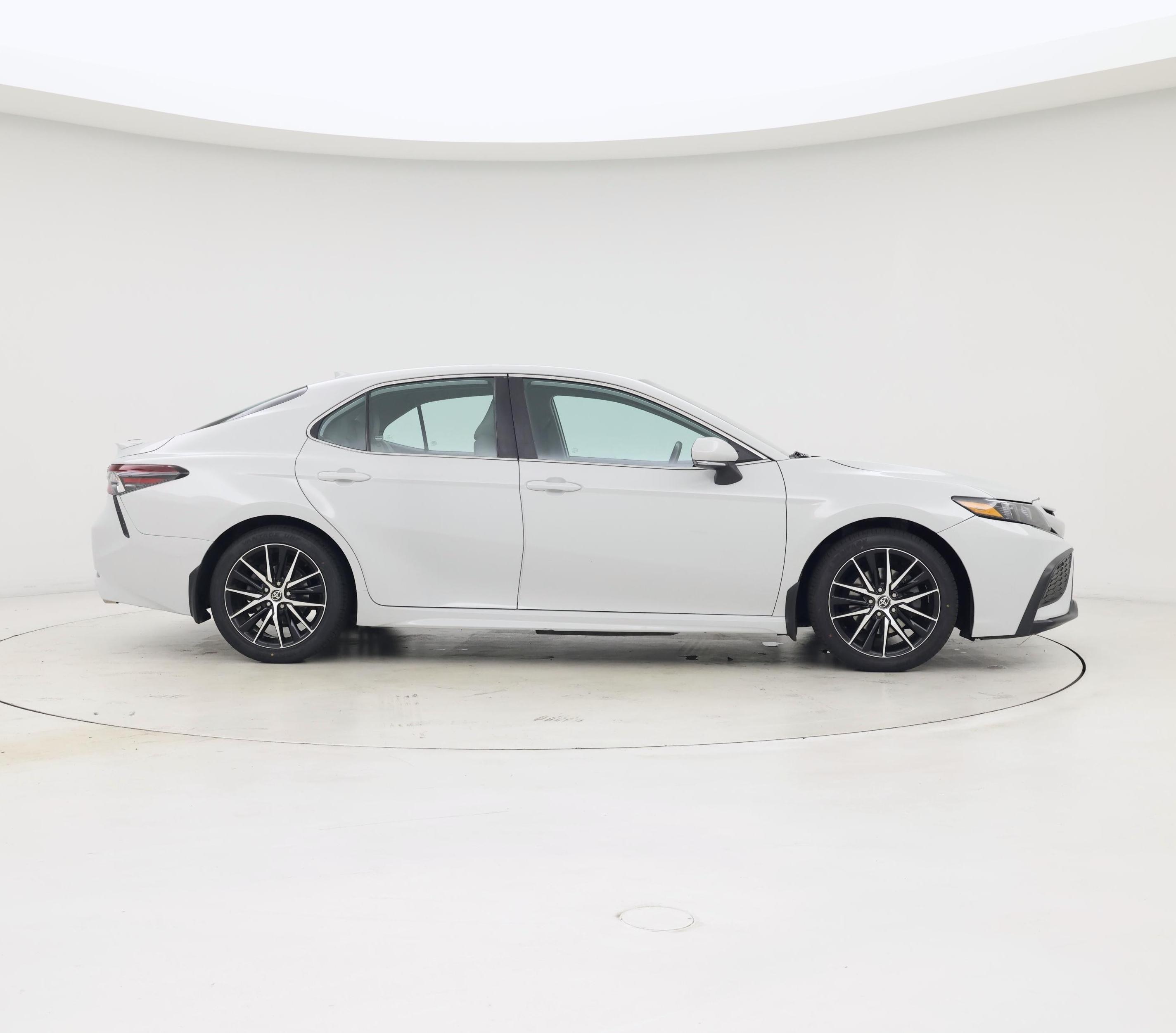 Thumbnail: 2022 Toyota Camry - 7