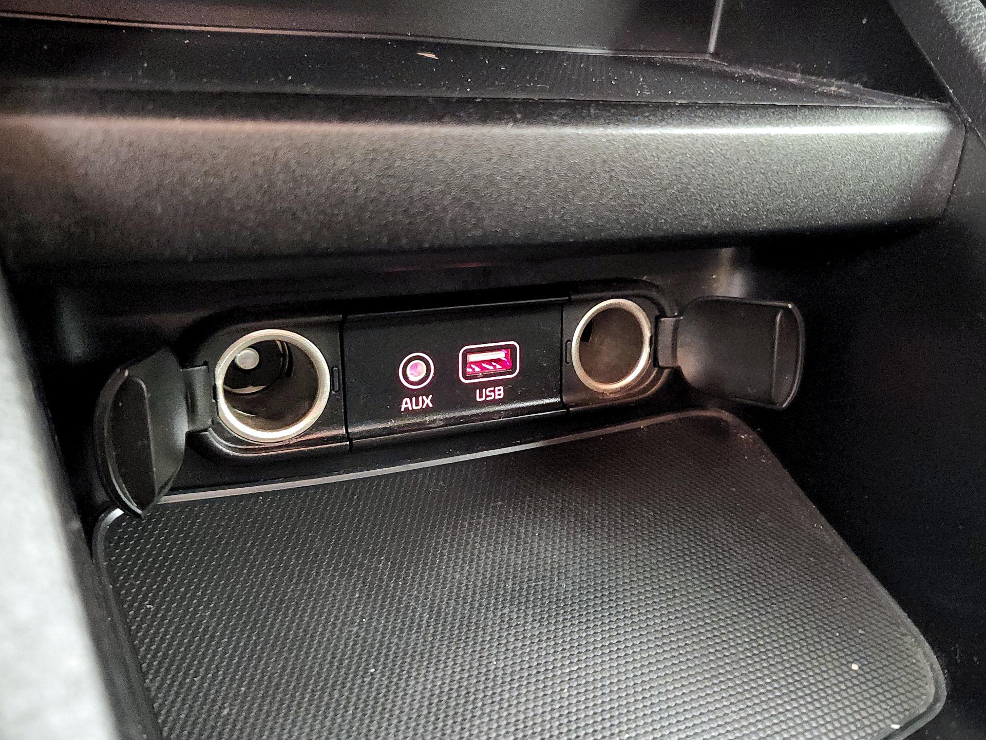 Thumbnail: 2021 Kia Forte - 18