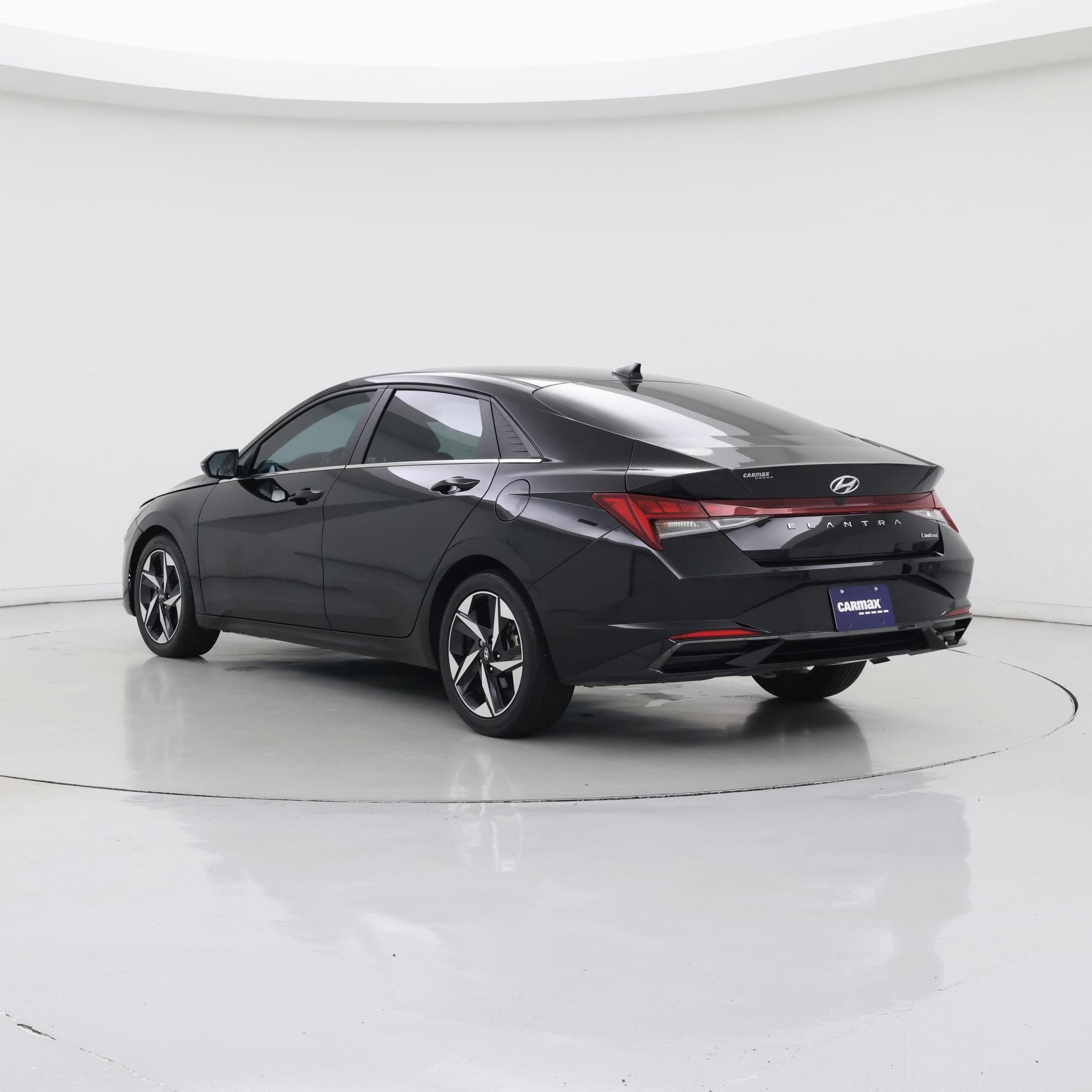 Thumbnail: 2023 Hyundai Elantra - 2