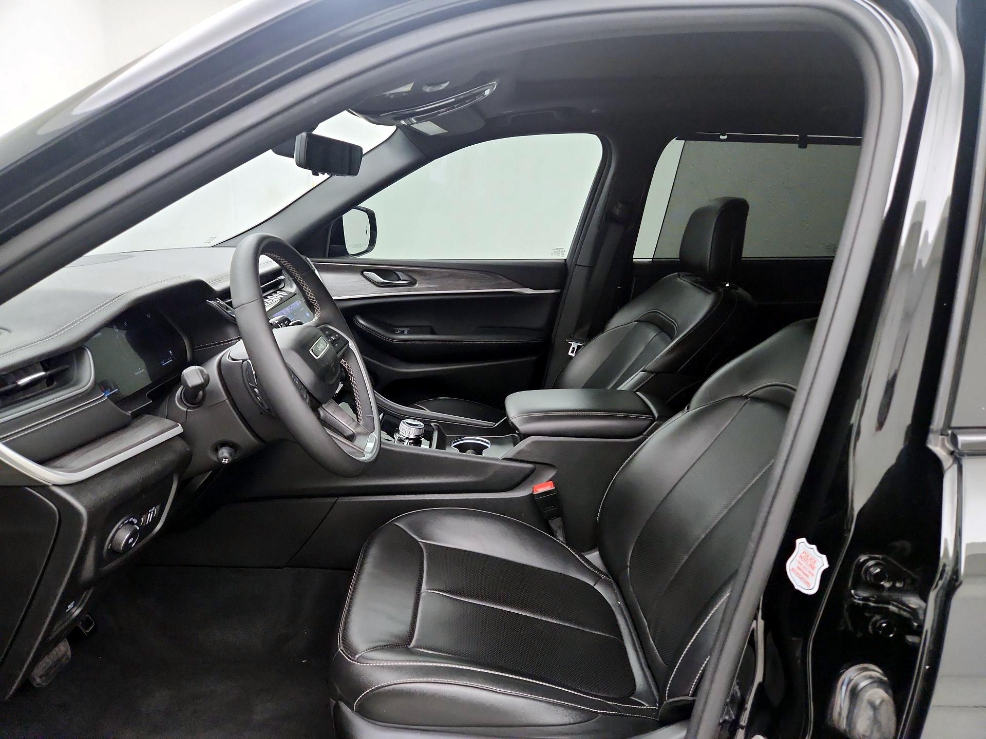Thumbnail: 2024 Jeep Grand Cherokee L - 11