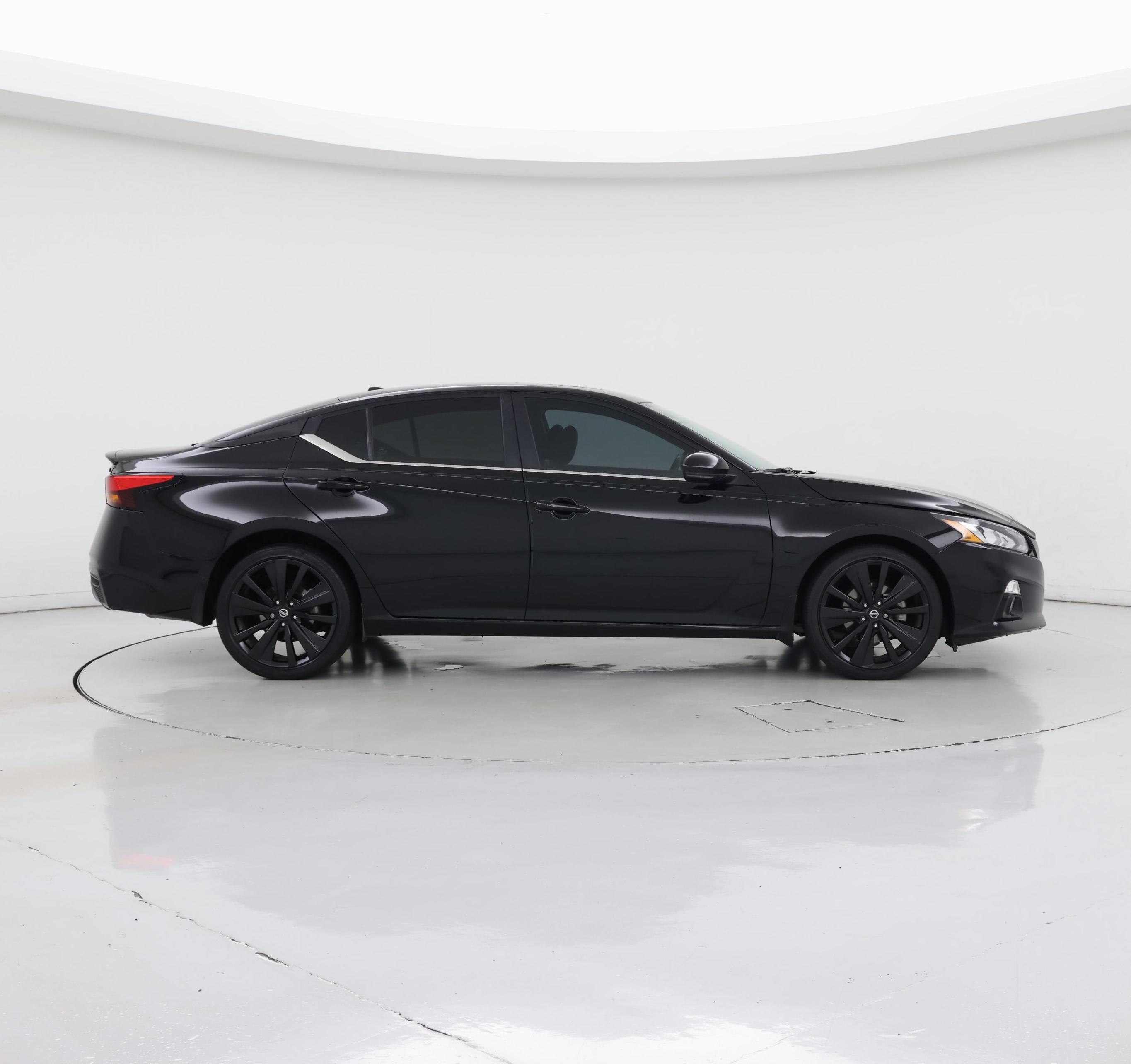 Thumbnail: 2022 Nissan Altima - 7