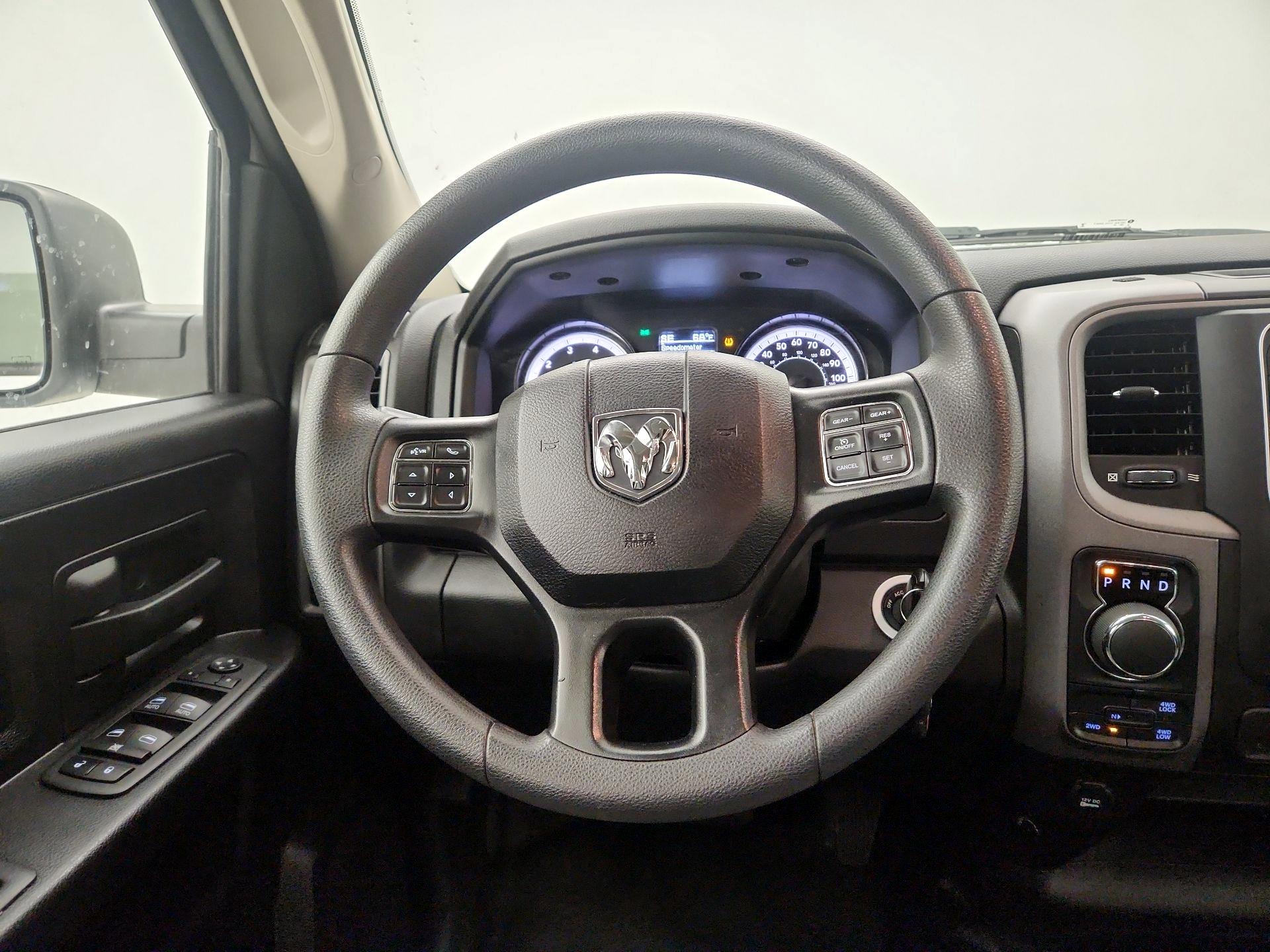 Thumbnail: 2022 RAM 1500 Classic - 10