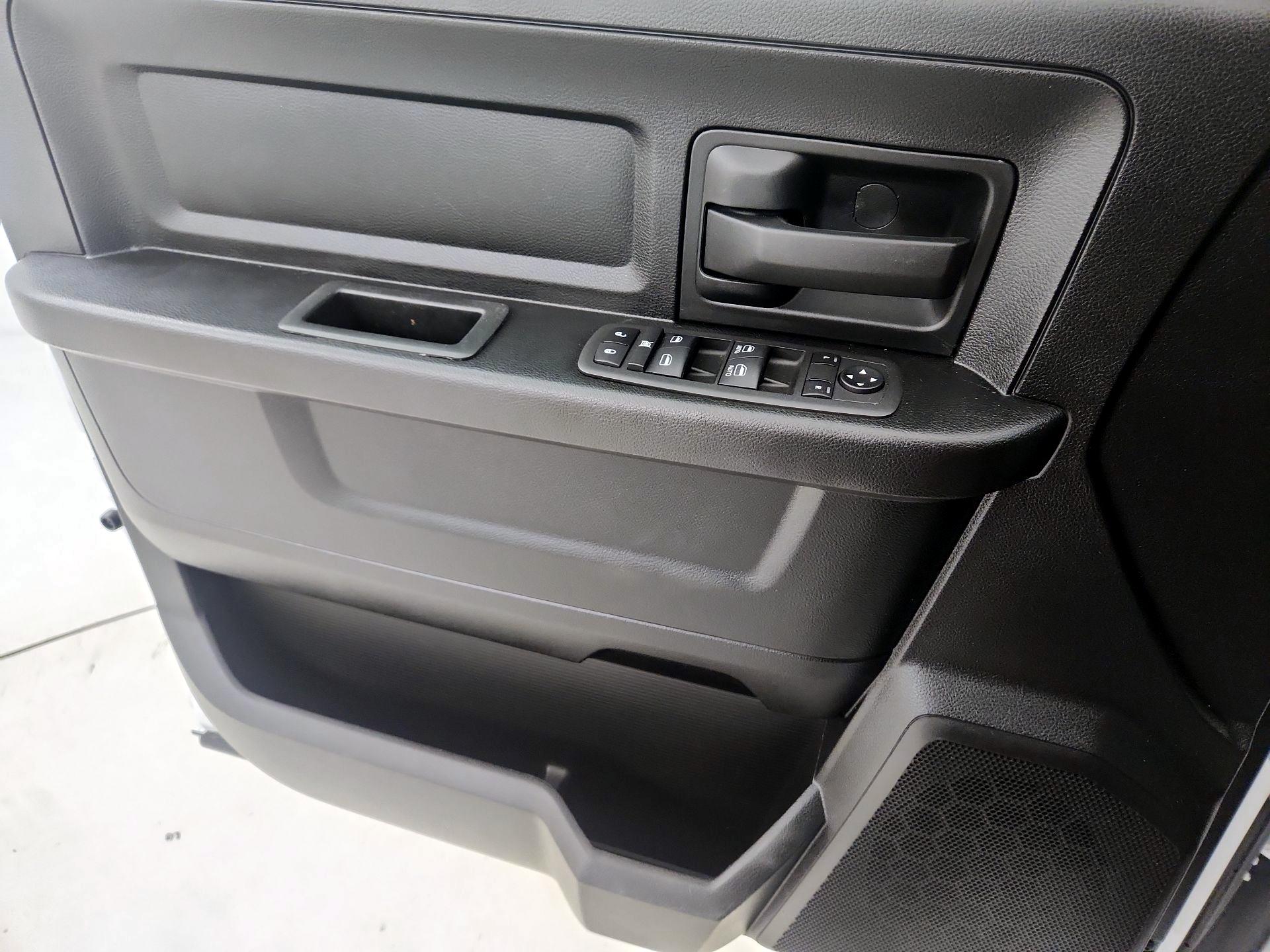 Thumbnail: 2022 RAM 1500 Classic - 12