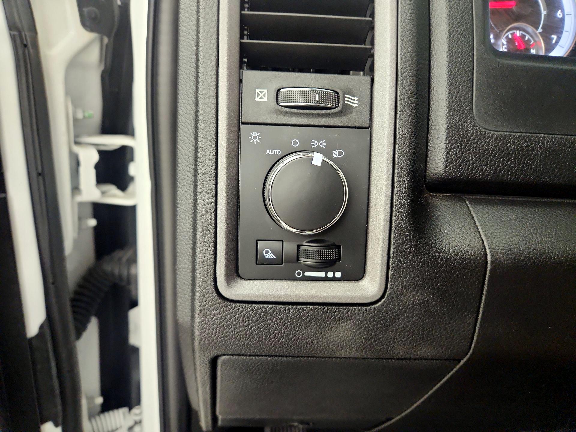 Thumbnail: 2022 RAM 1500 Classic - 13