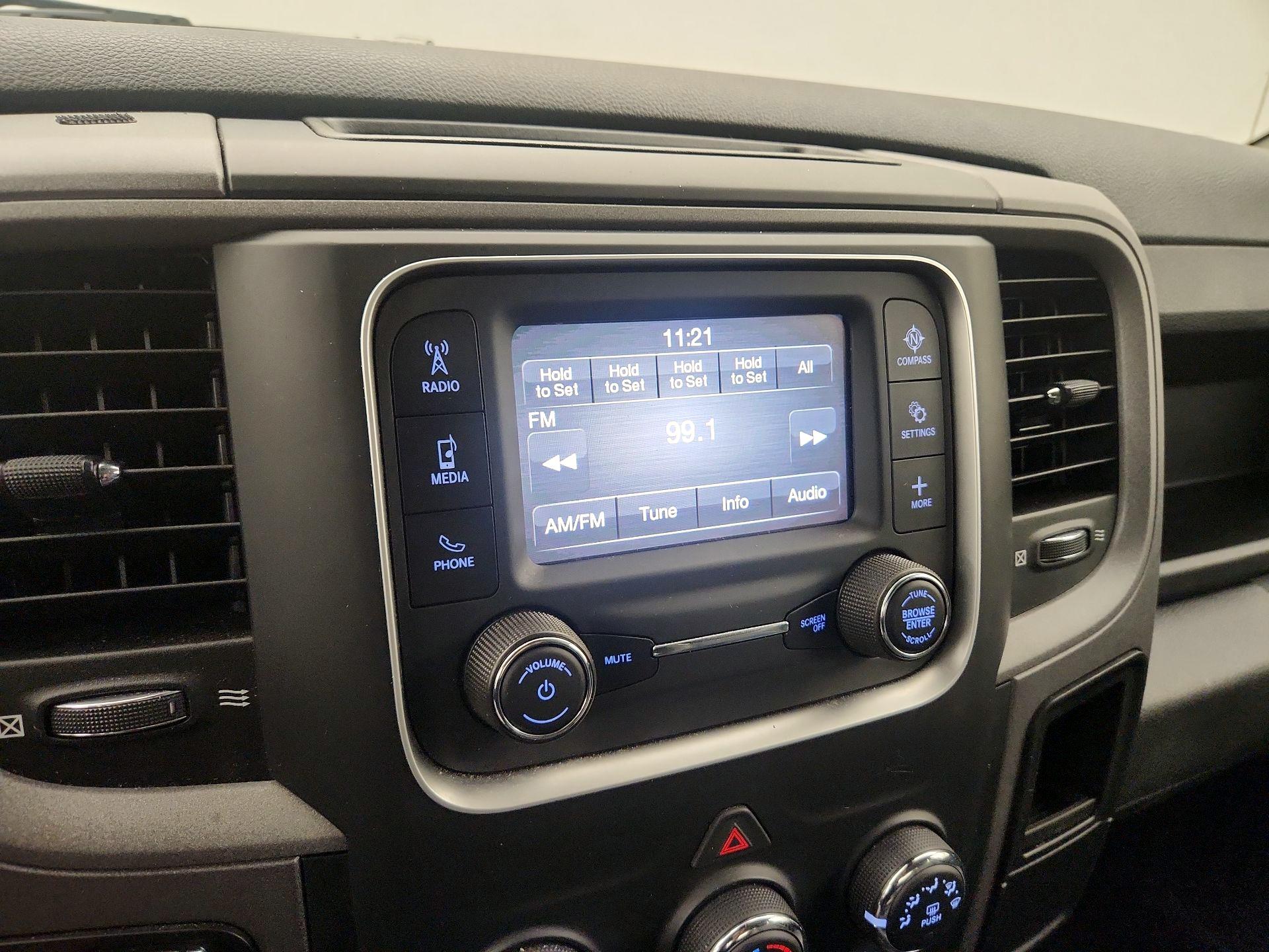 Thumbnail: 2022 RAM 1500 Classic - 15